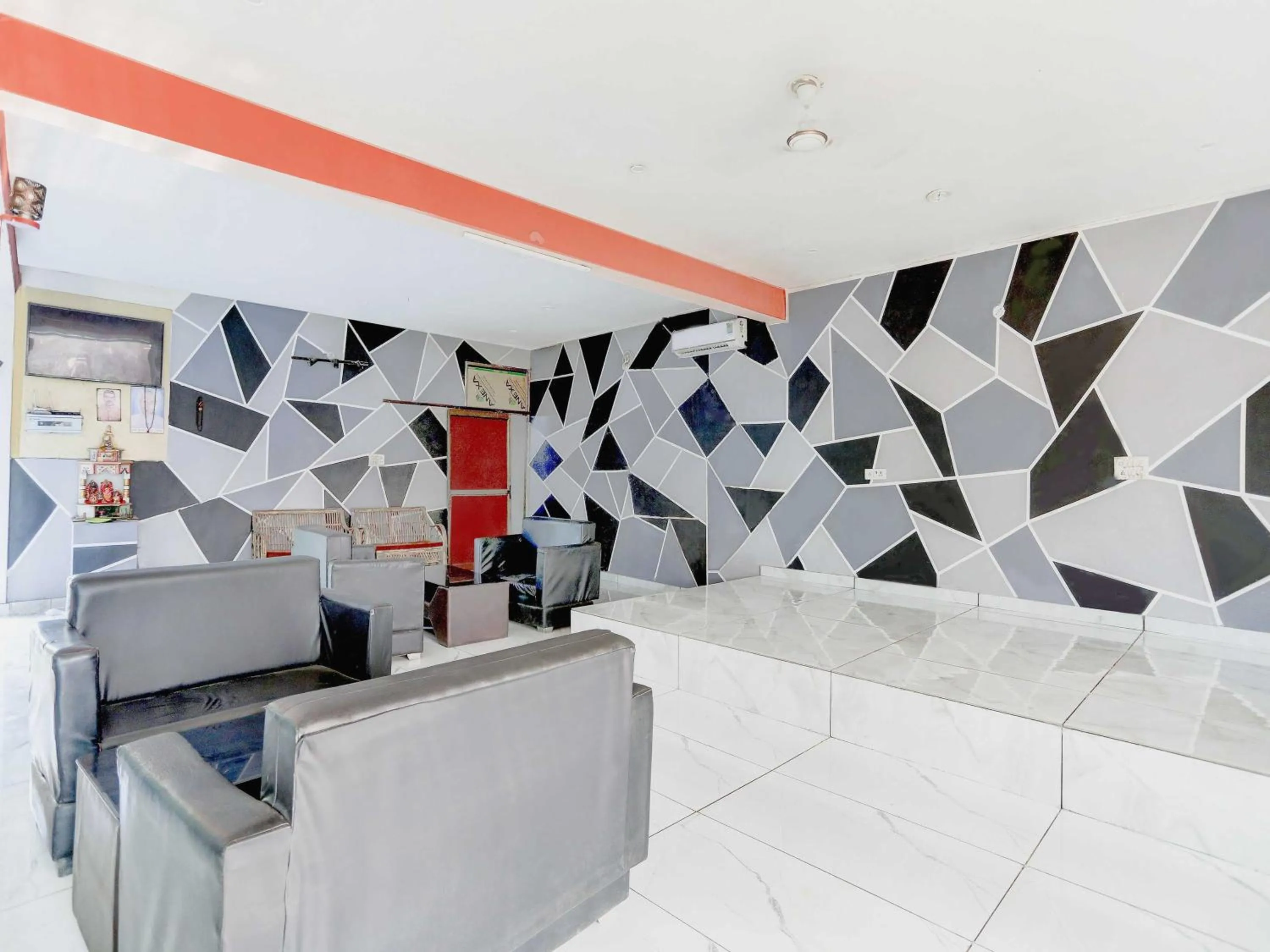 Lobby or reception in Hotel O BABA Hotel & Restaurant