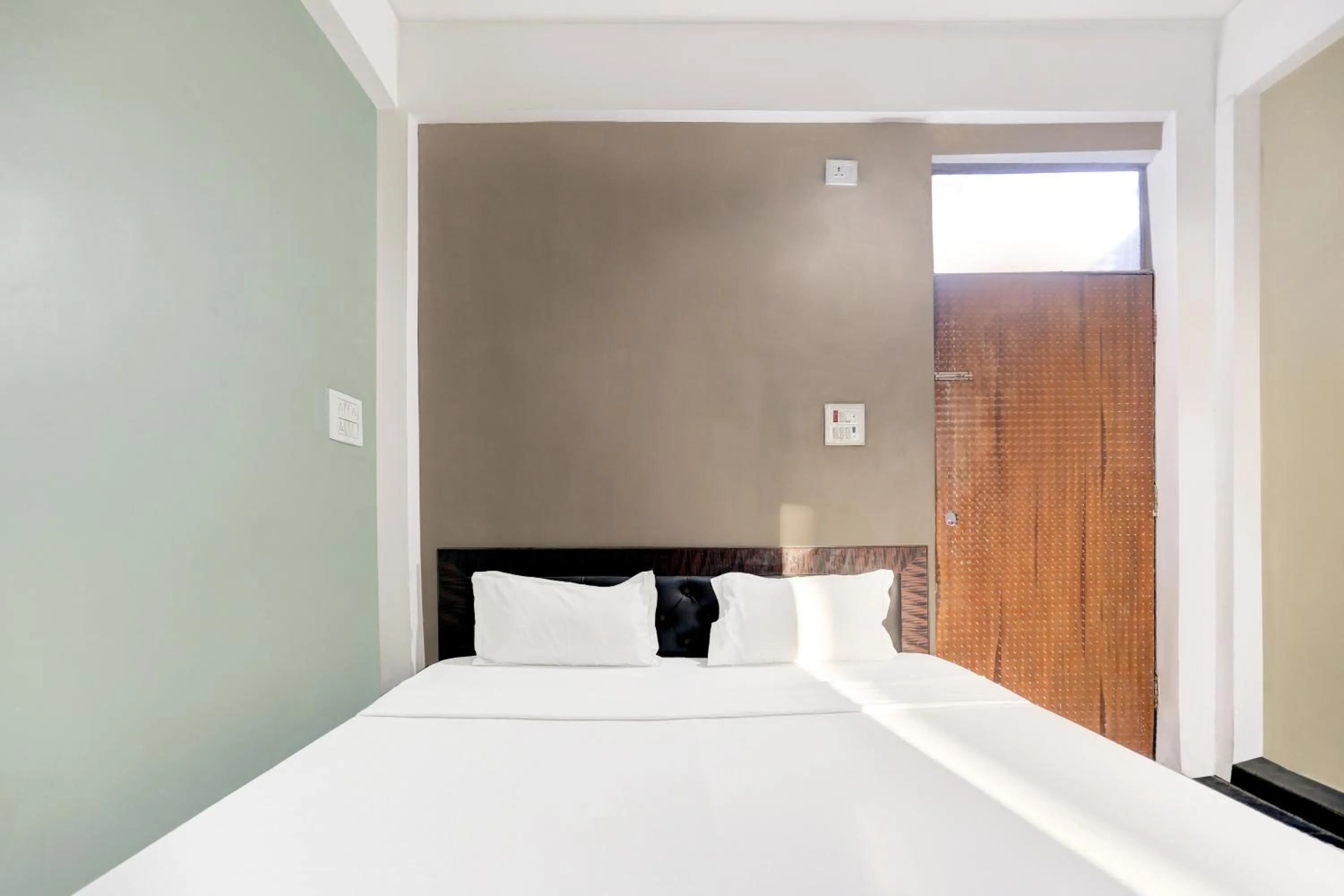 Bedroom, Bed in Hotel O BABA Hotel & Restaurant