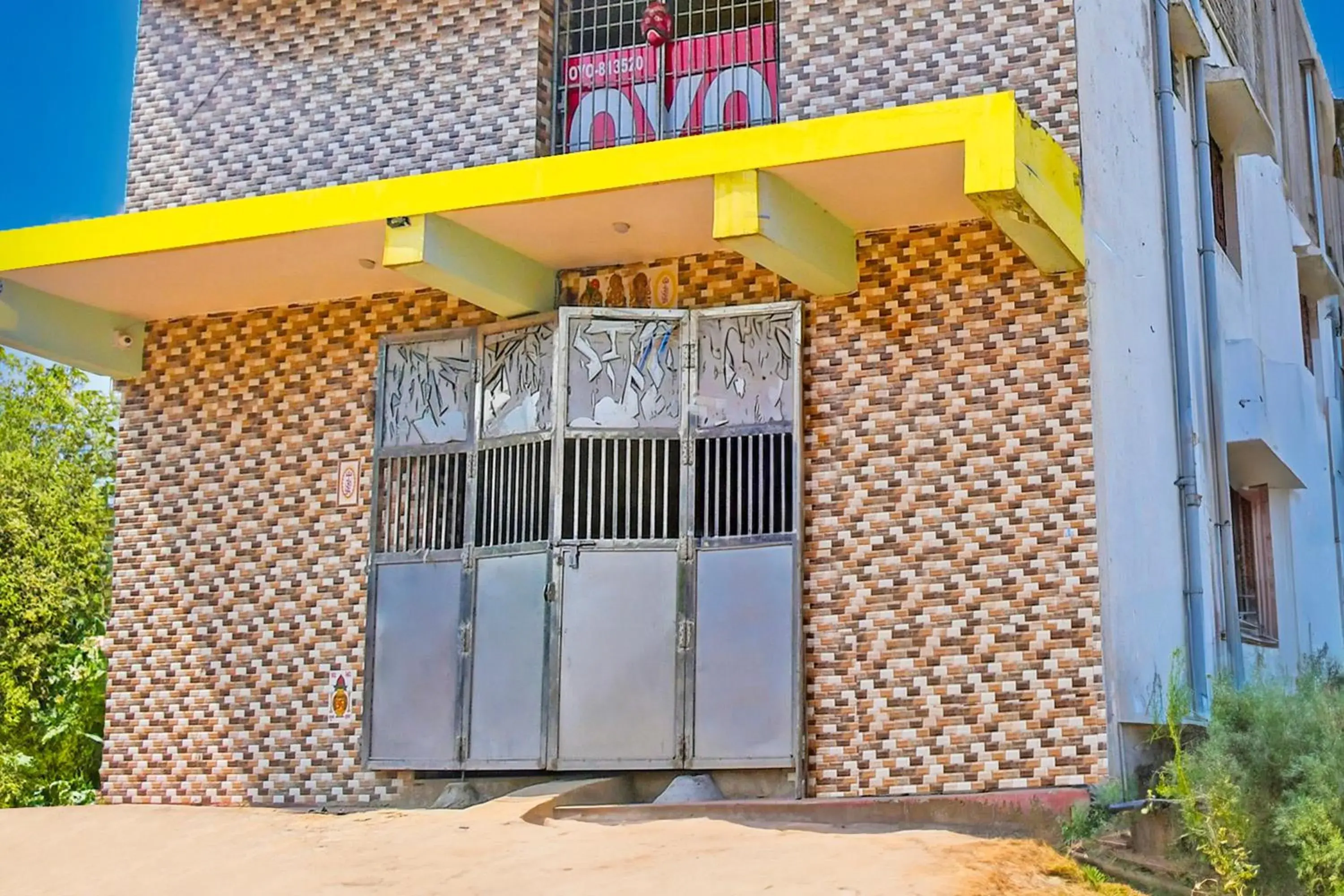 Facade/entrance in Hotel O City Dreams Facade/entrance in Hotel O City Dreams