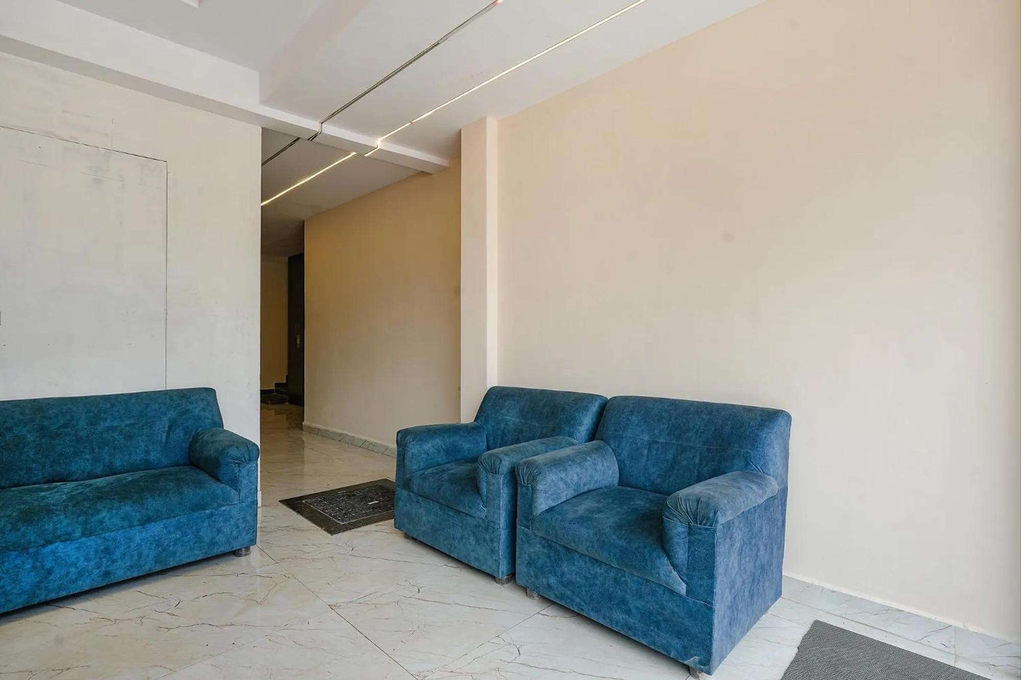 Seating area in FabHotel Crystal Suites - Near Marathahalli Junction