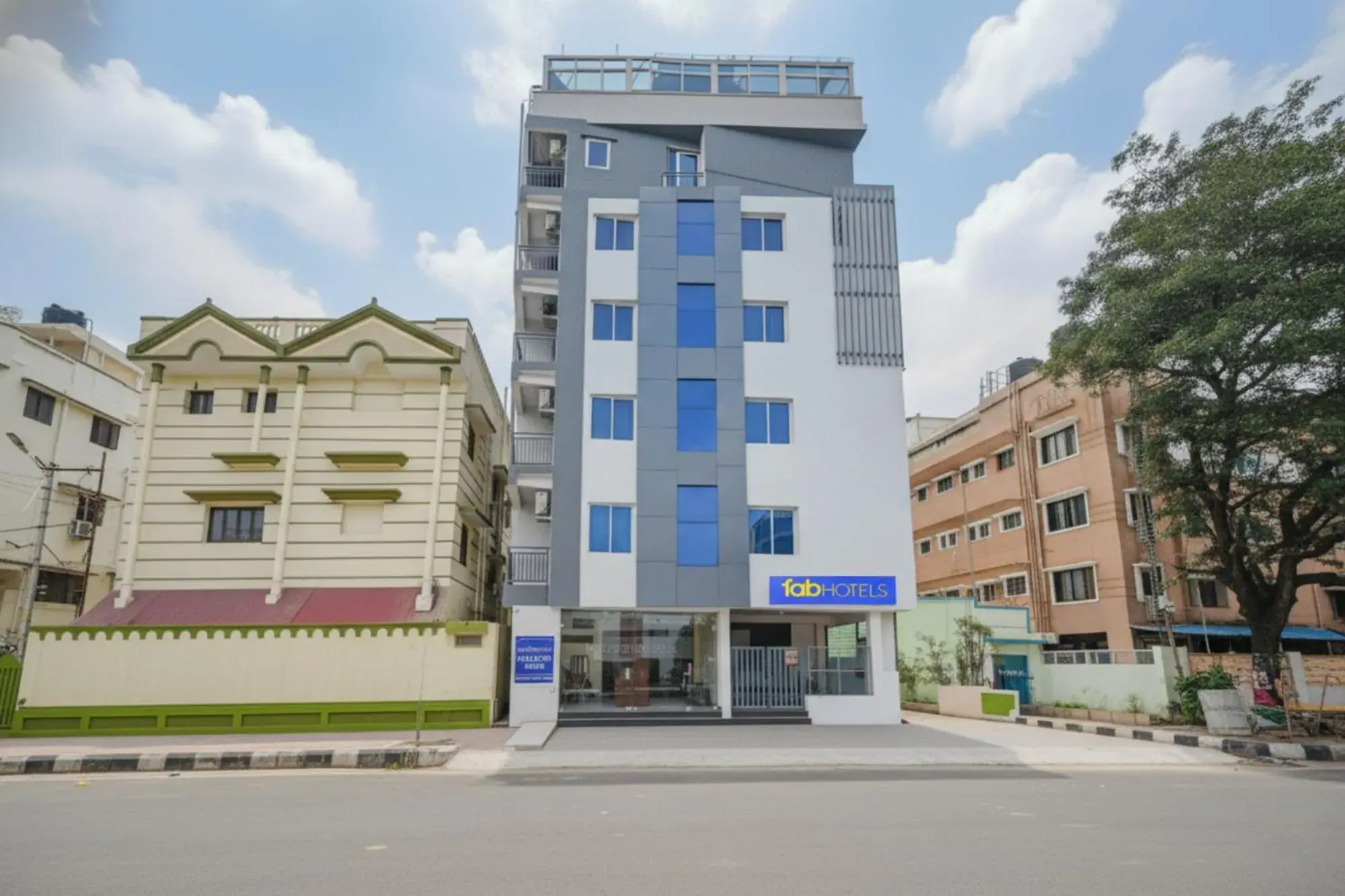 Facade/entrance in FabHotel Crystal Suites - Near Marathahalli Junction Facade/entrance in FabHotel Crystal Suites - Near Marathahalli Junction