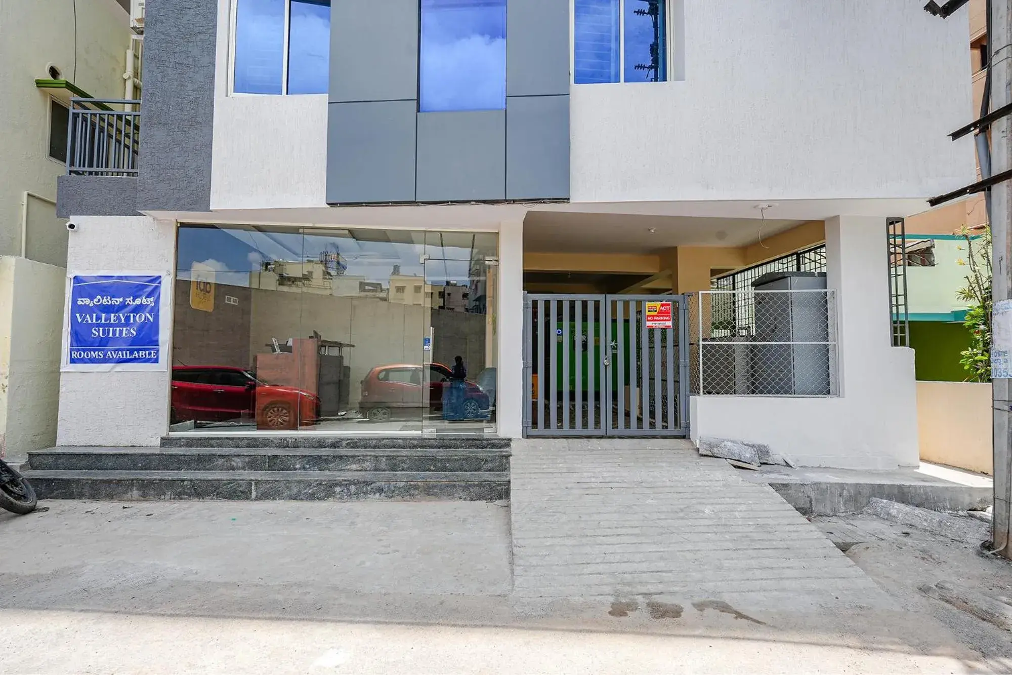 Property building in FabHotel Crystal Suites - Near Marathahalli Junction Property building in FabHotel Crystal Suites - Near Marathahalli Junction