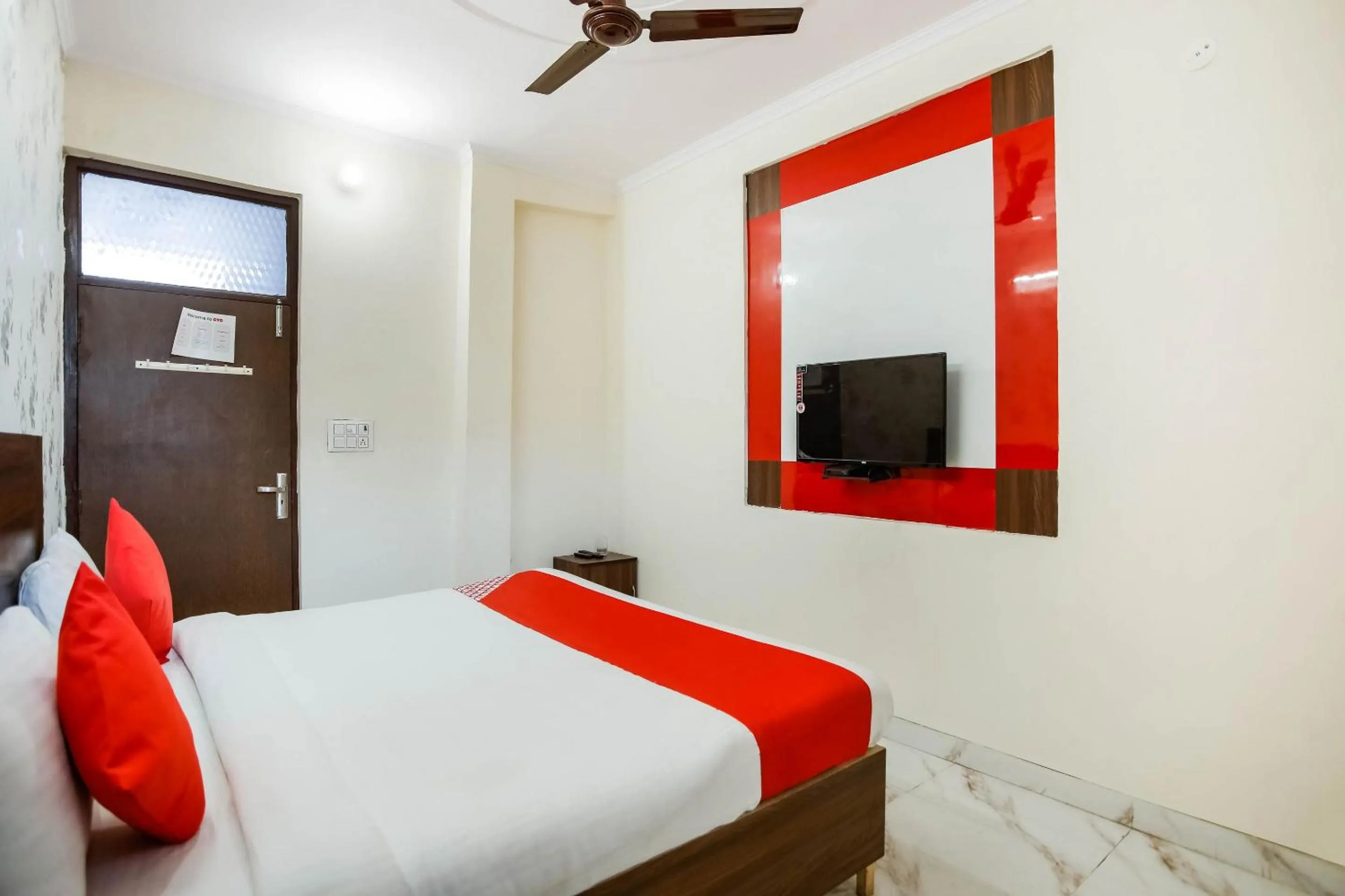 Bedroom, Bed in Hotel O Discovery