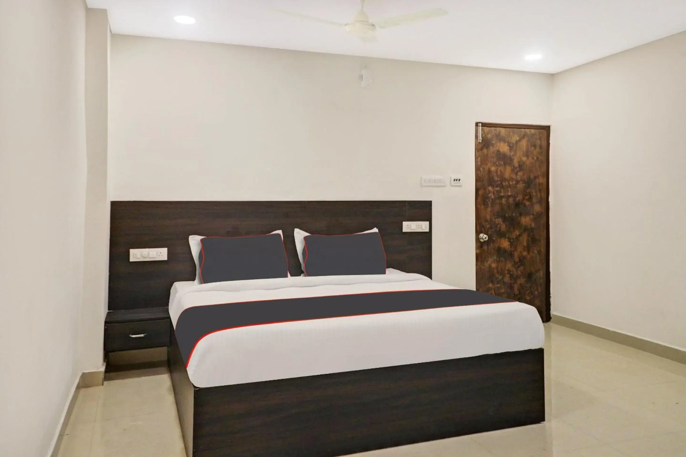 Bedroom, Bed in Super Collection O Pnr International Mehdipatnam Bedroom, Bed in Super Collection O Pnr International Mehdipatnam