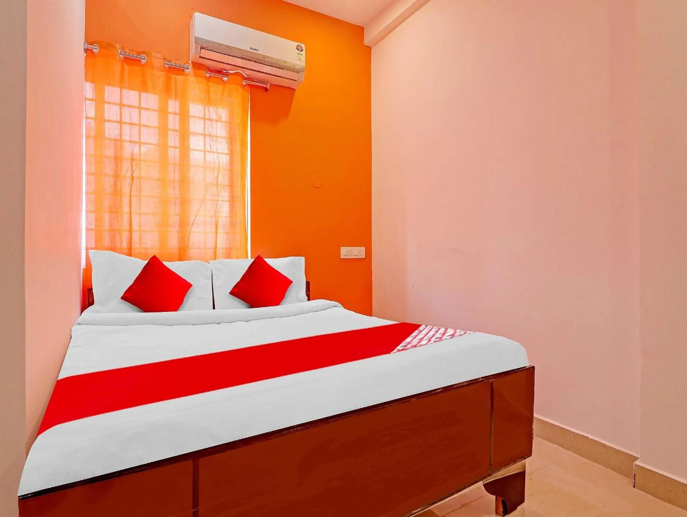 Bedroom in Hotel O NEW PLATINUM