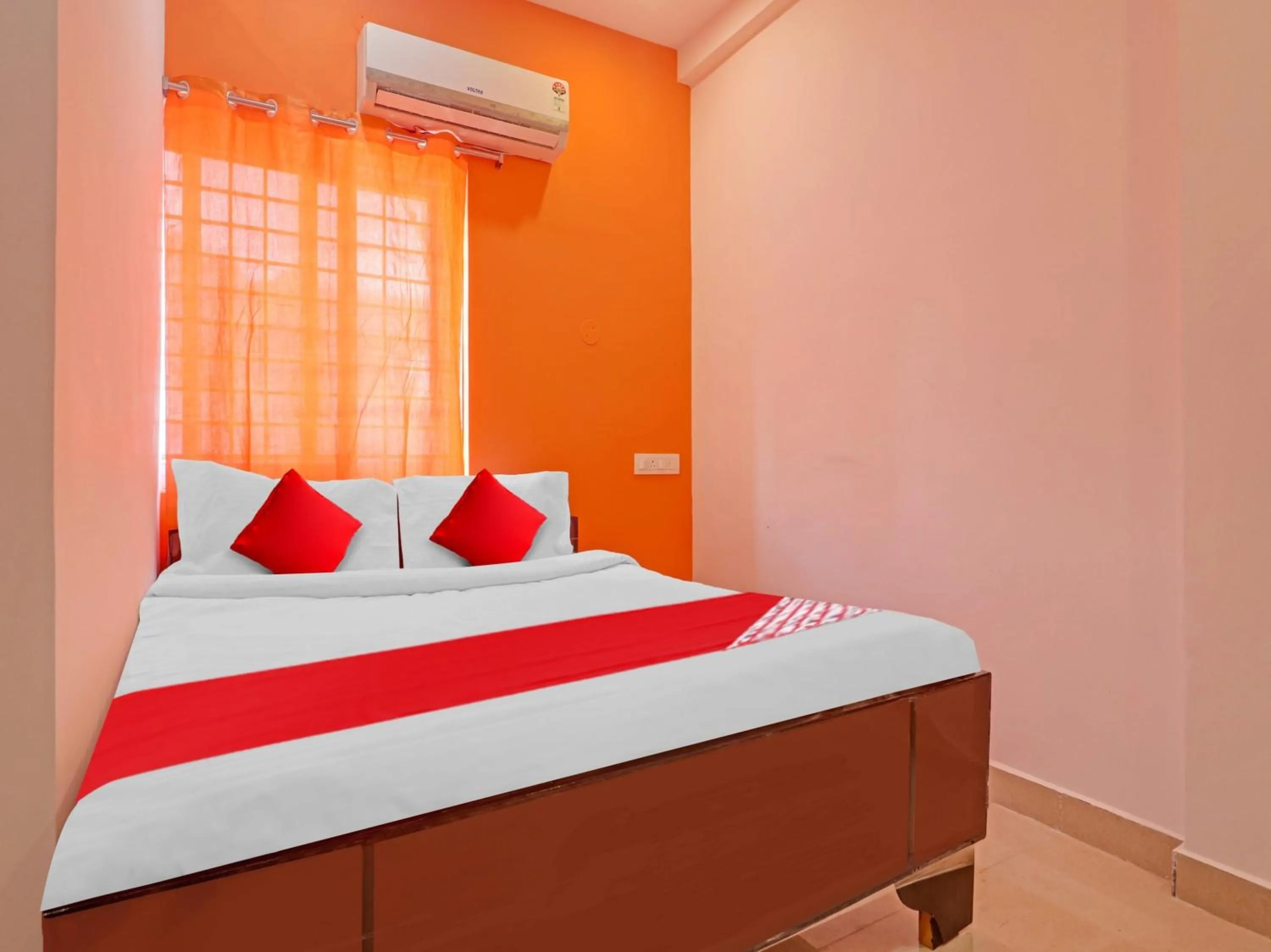 Bedroom in Hotel O NEW PLATINUM