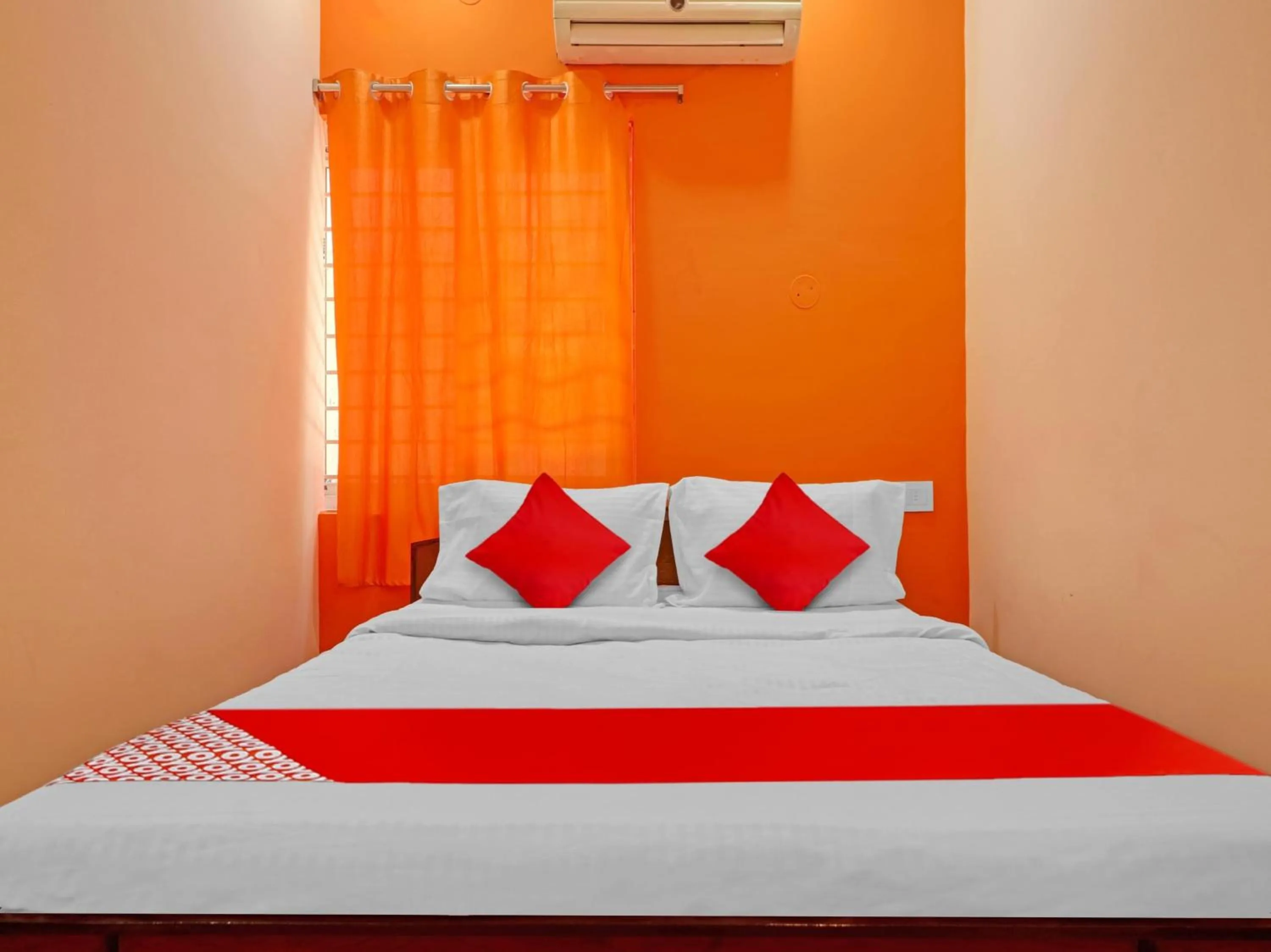 Bedroom in Hotel O NEW PLATINUM