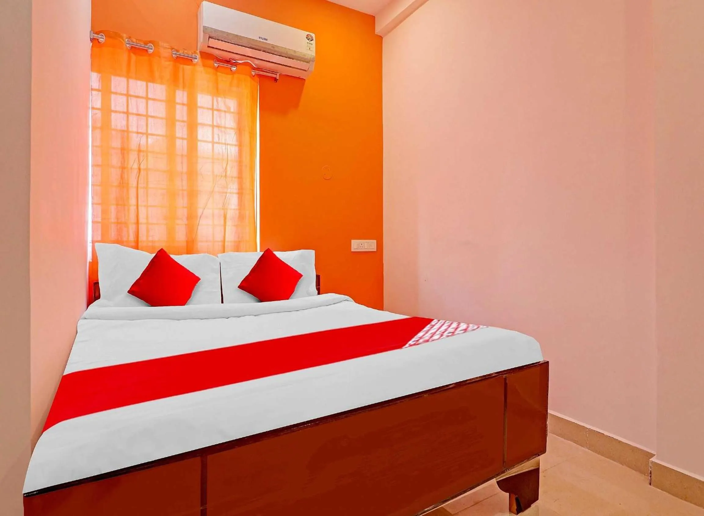 Bedroom in Hotel O NEW PLATINUM