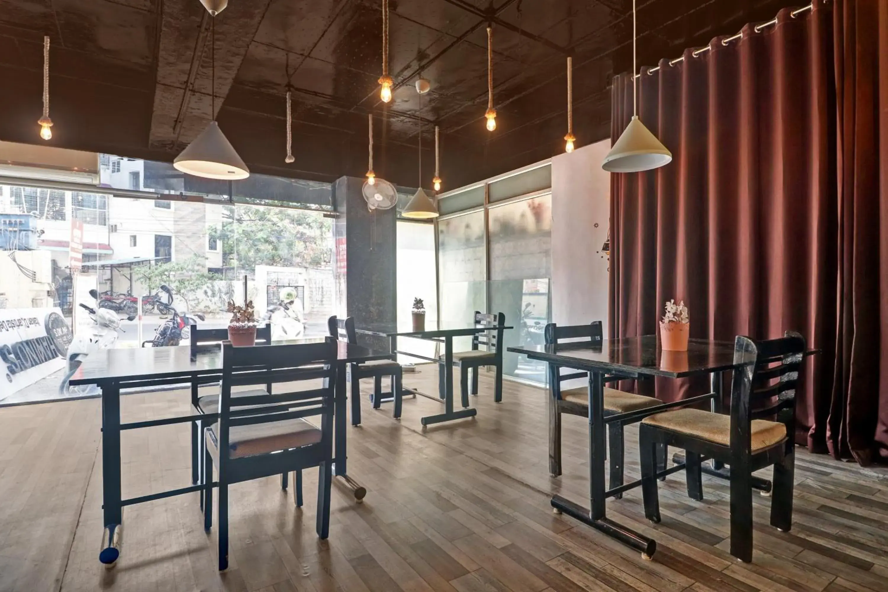 Restaurant/places to eat in Super Capital O Qualia Gachibowli Restaurant/places to eat in Super Capital O Qualia Gachibowli