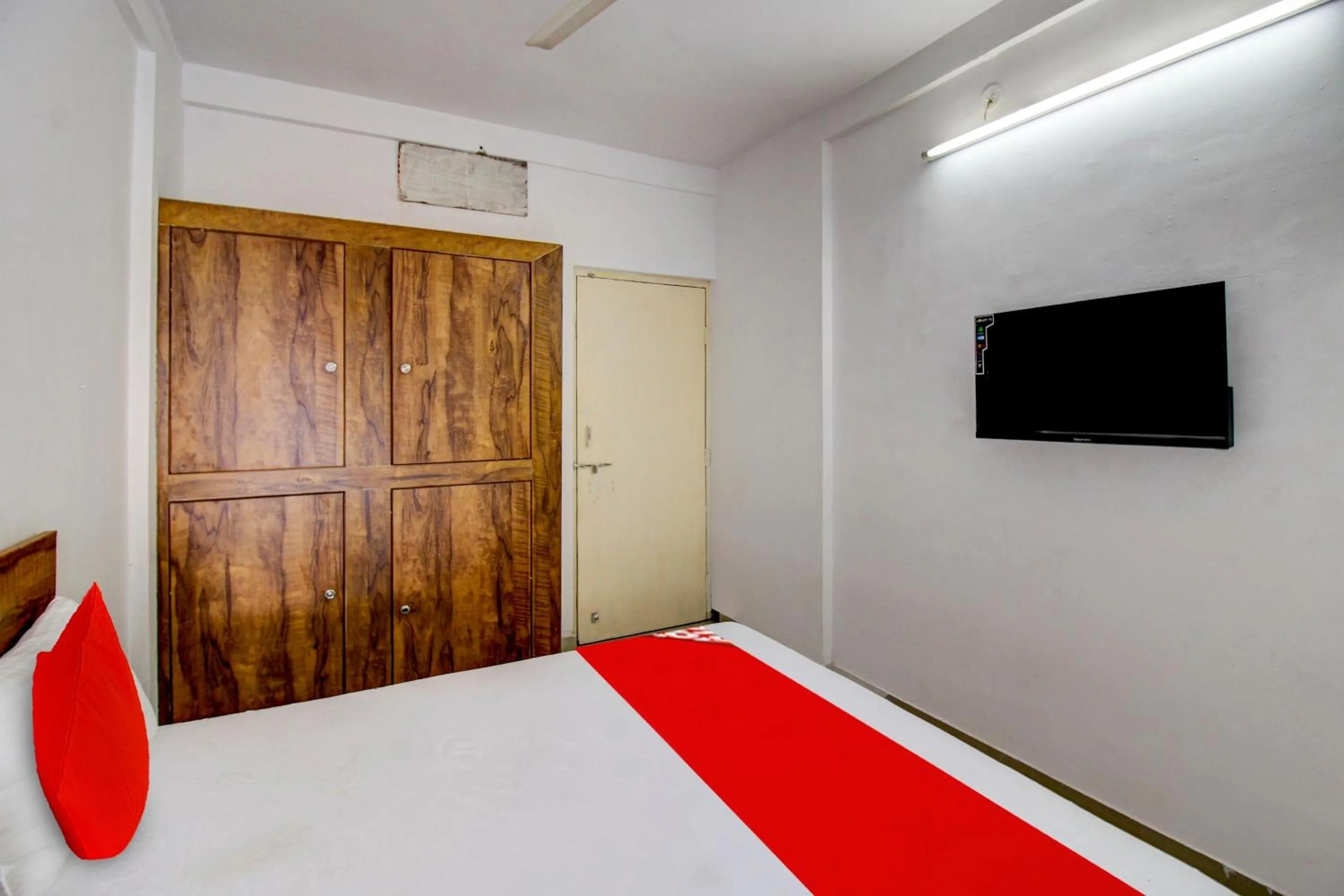 Bedroom, Bed in Hotel O The Golden Key