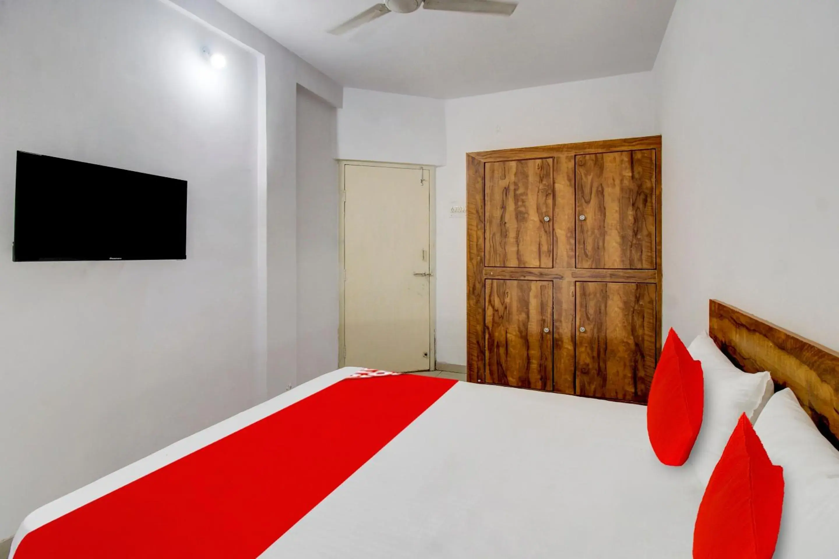 Bedroom, Bed in Hotel O The Golden Key Bedroom, Bed in Hotel O The Golden Key