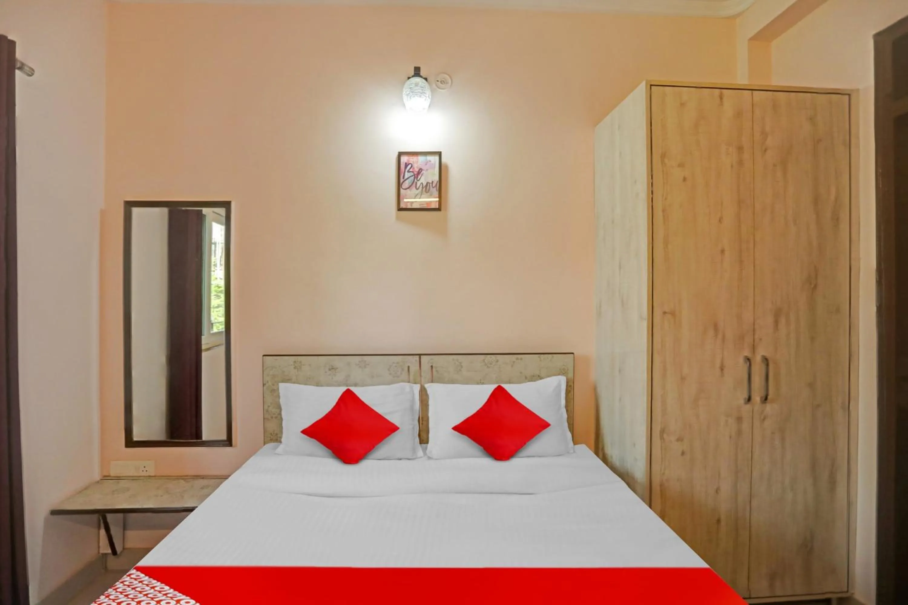 Bedroom in Hotel O by OYO Serene Escape