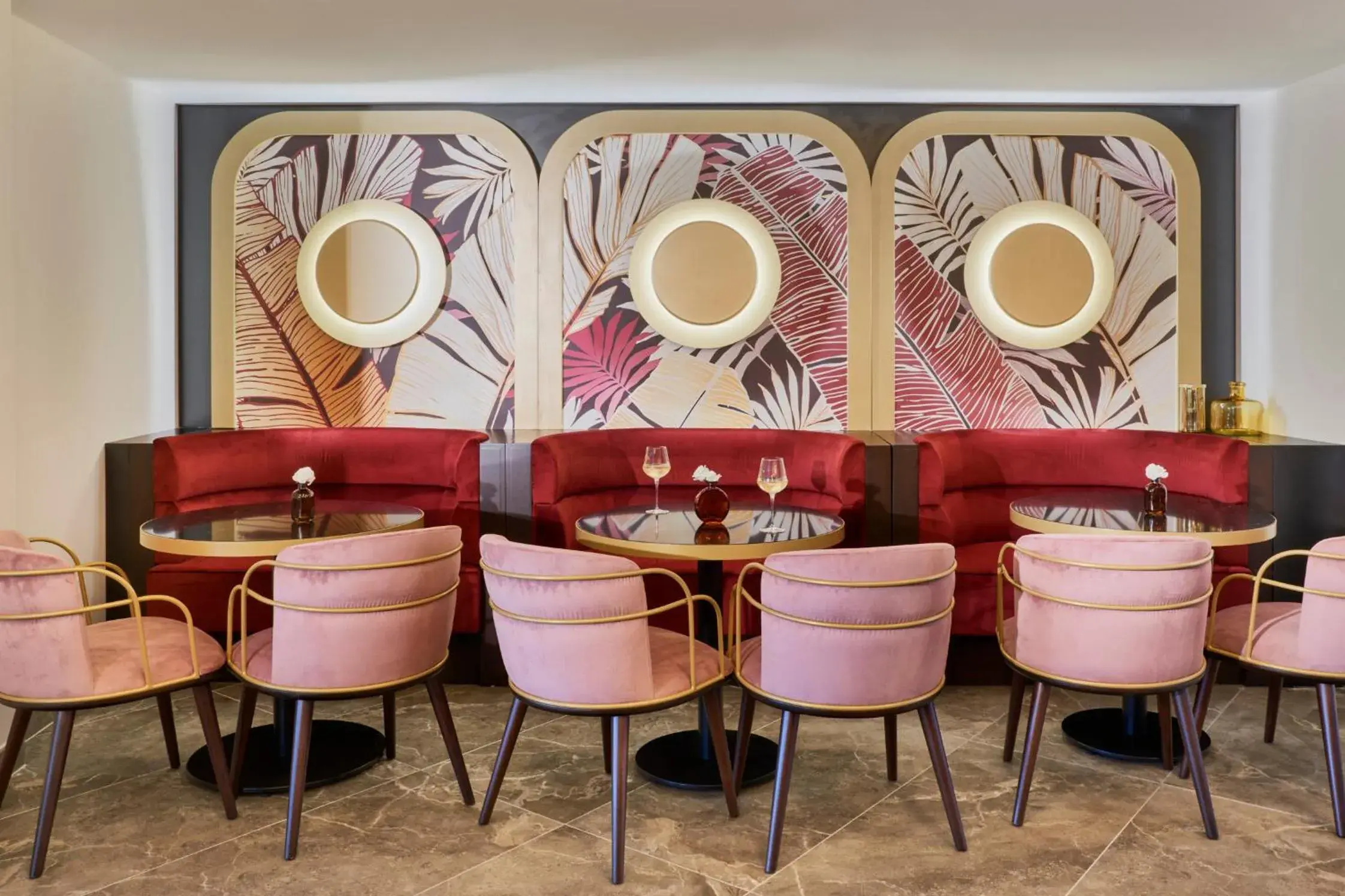 Lounge or bar in Barceló Fortina Malta Lounge or bar in Barceló Fortina Malta