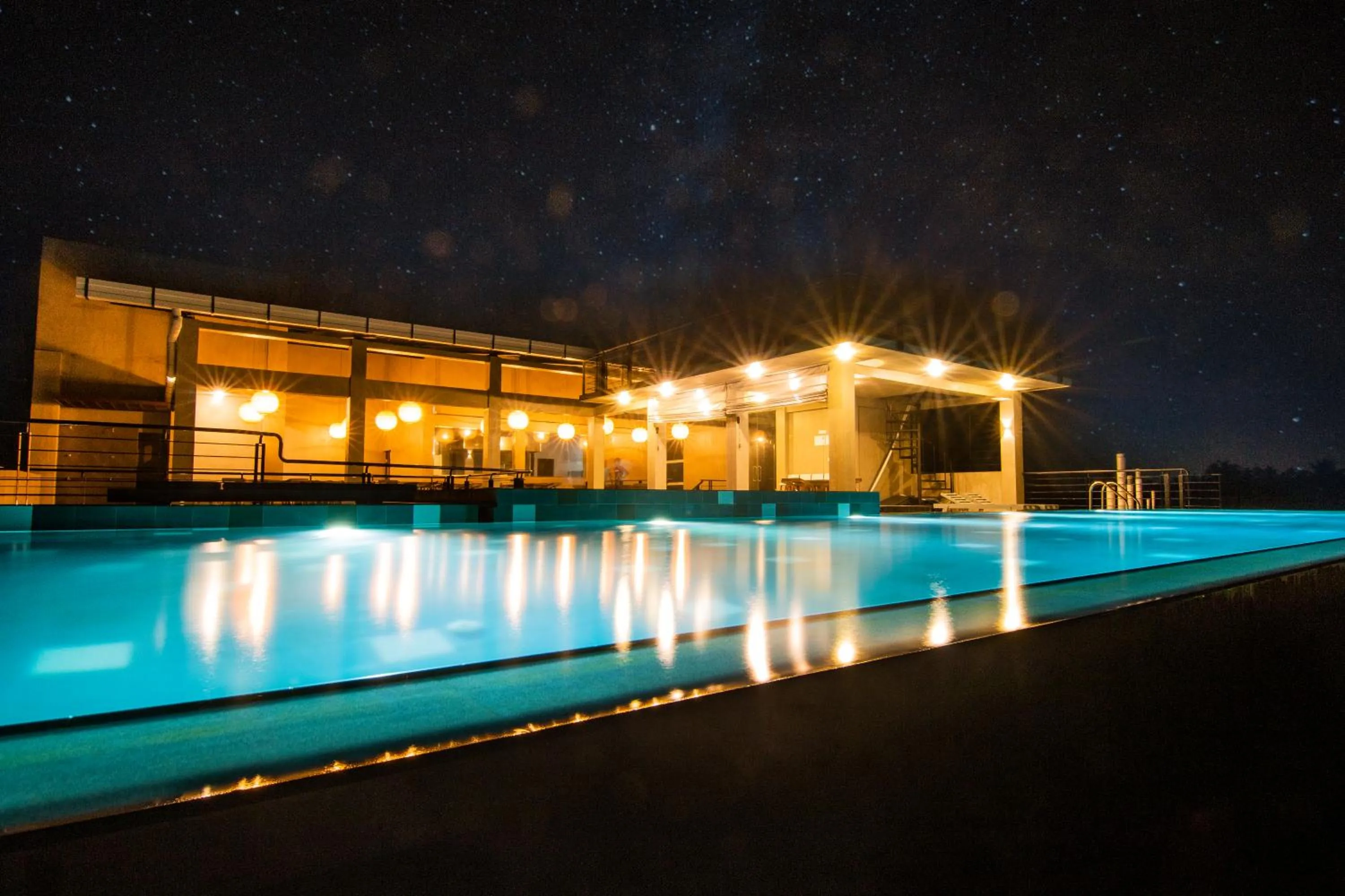 Night in Somerset Mirissa Blue