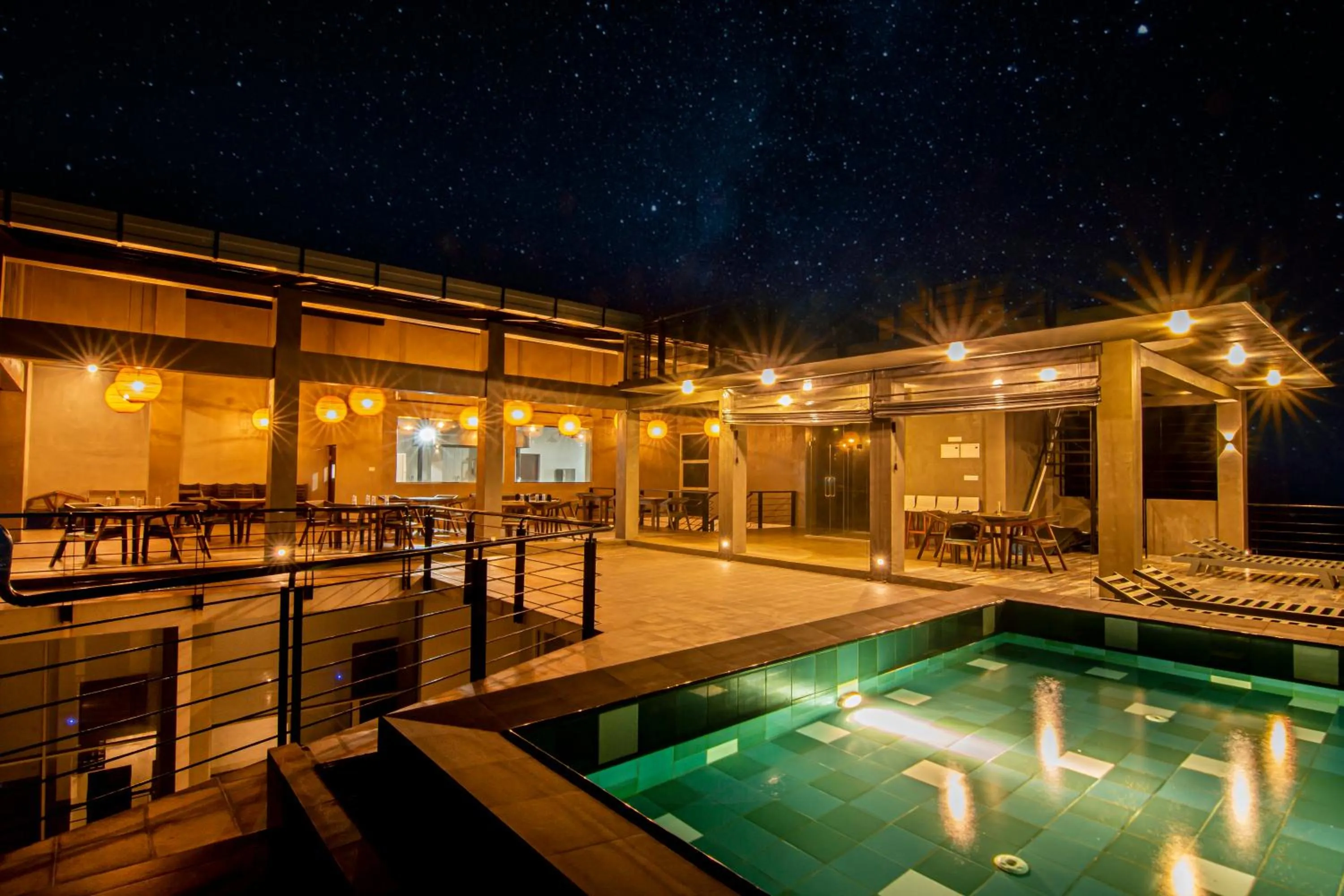 Night in Somerset Mirissa Blue