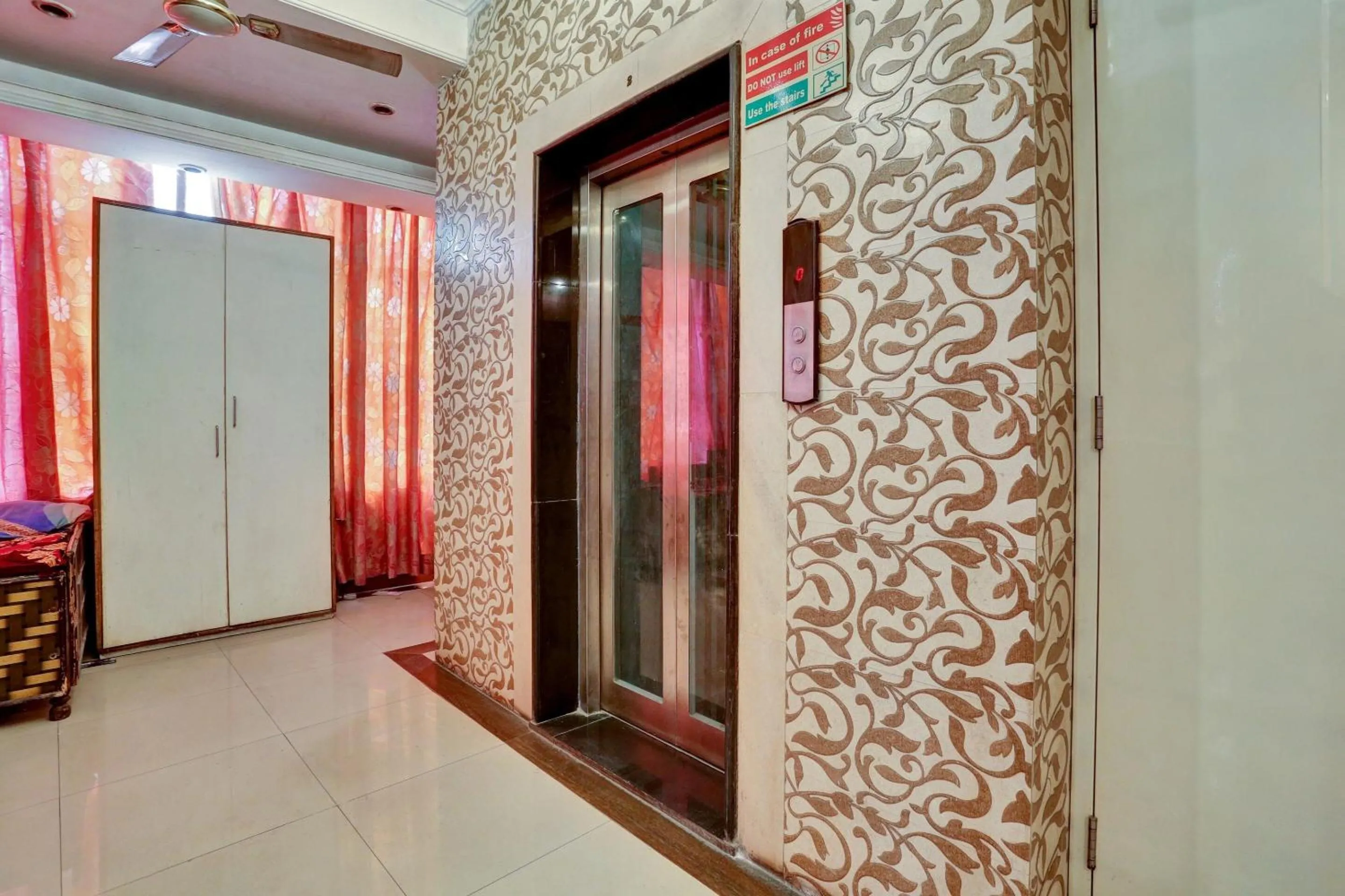 Bedroom in Hotel O Abhishek Residency