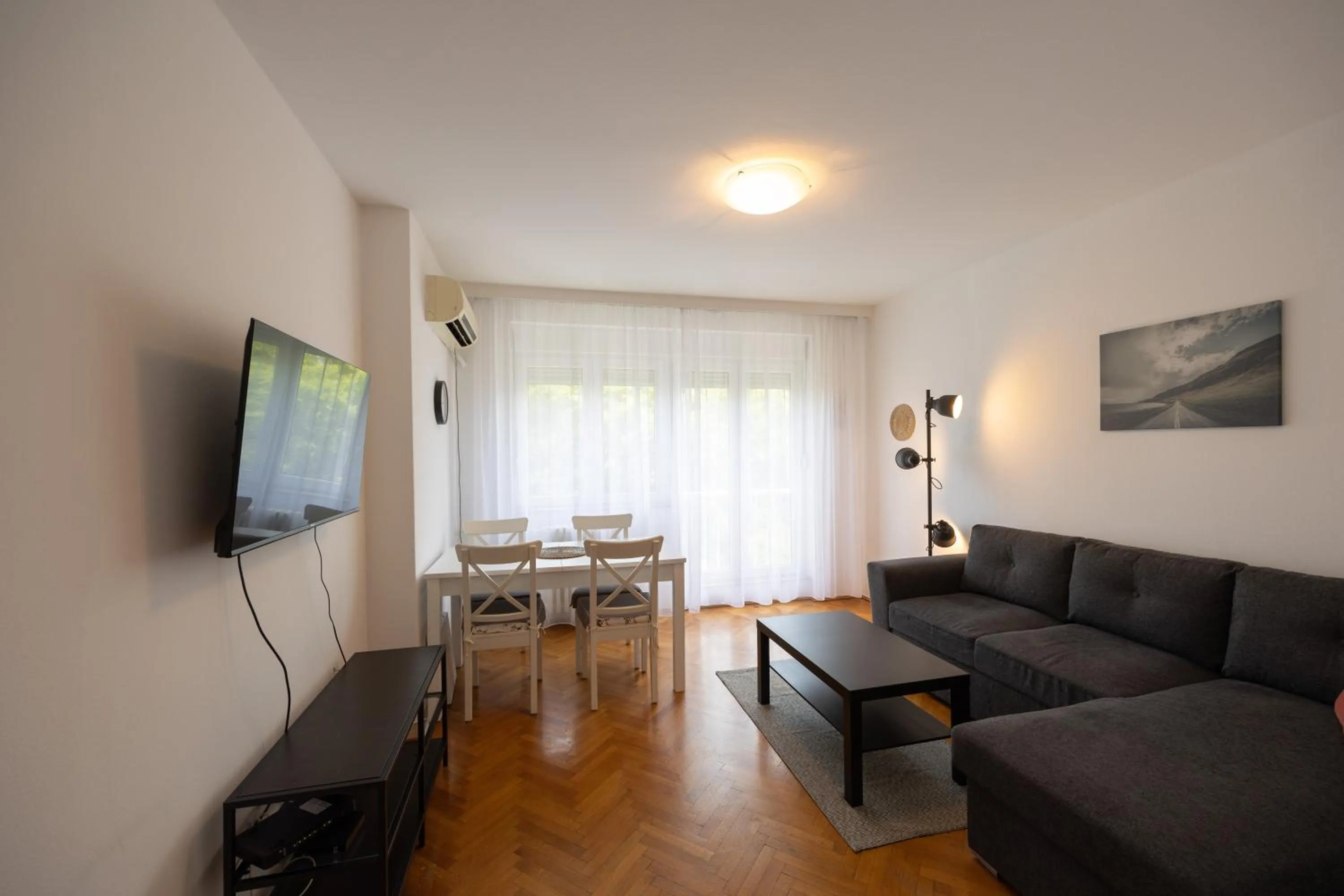 Living room in Belgrade Center Apartment III