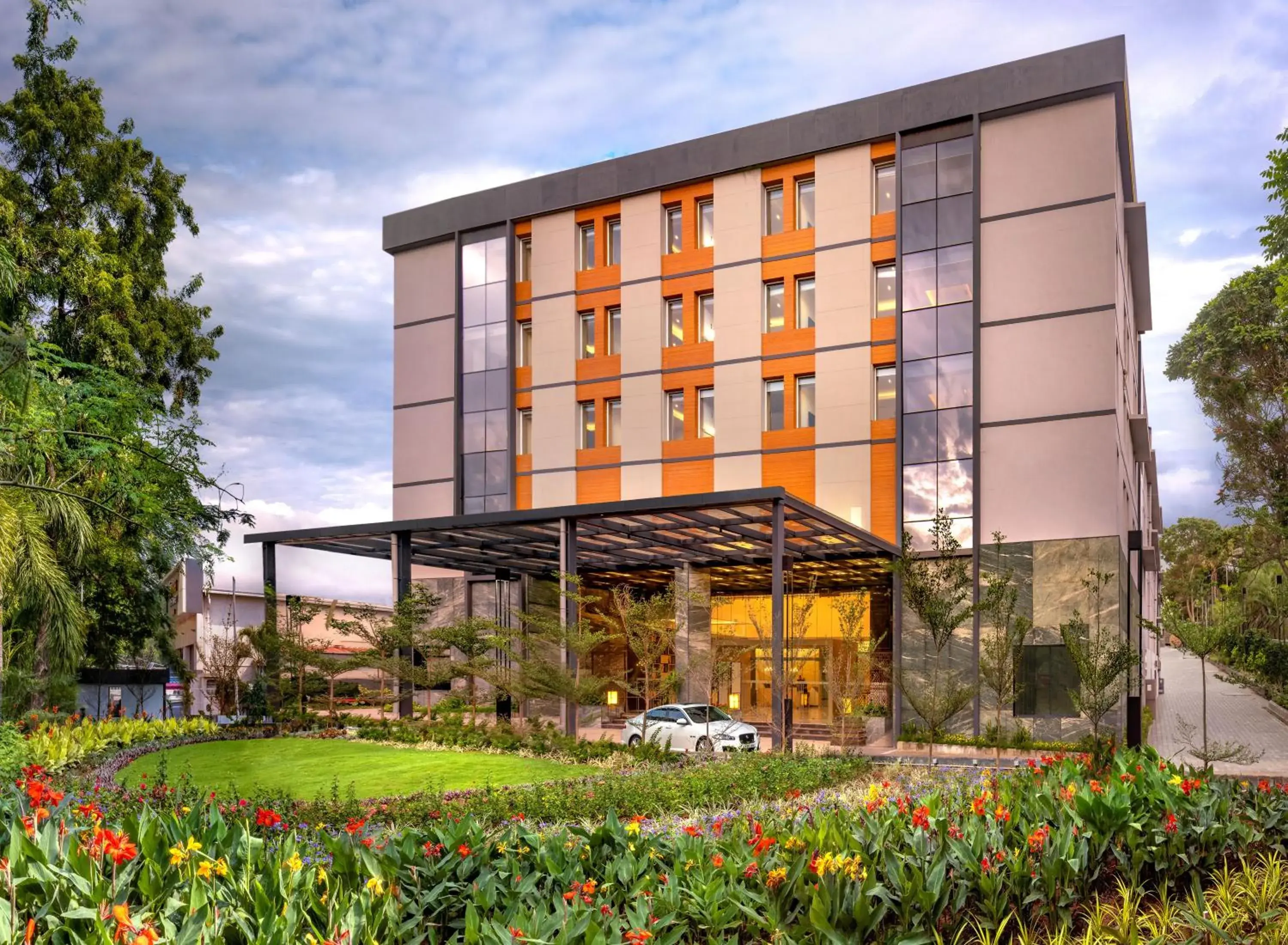 Facade/entrance in O by Tamara Coimbatore Facade/entrance in O by Tamara Coimbatore