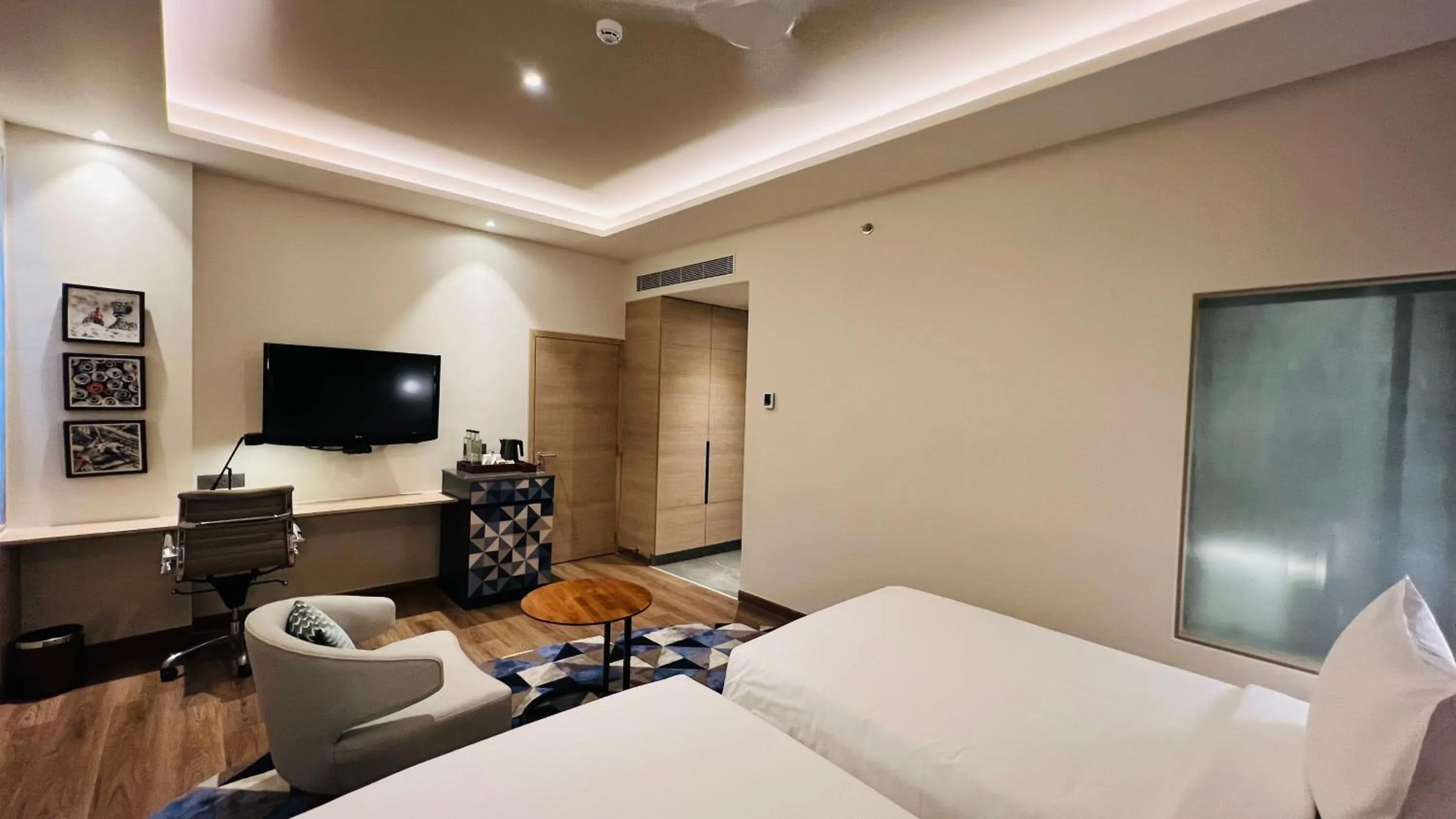 Bedroom, Bed in O by Tamara Coimbatore