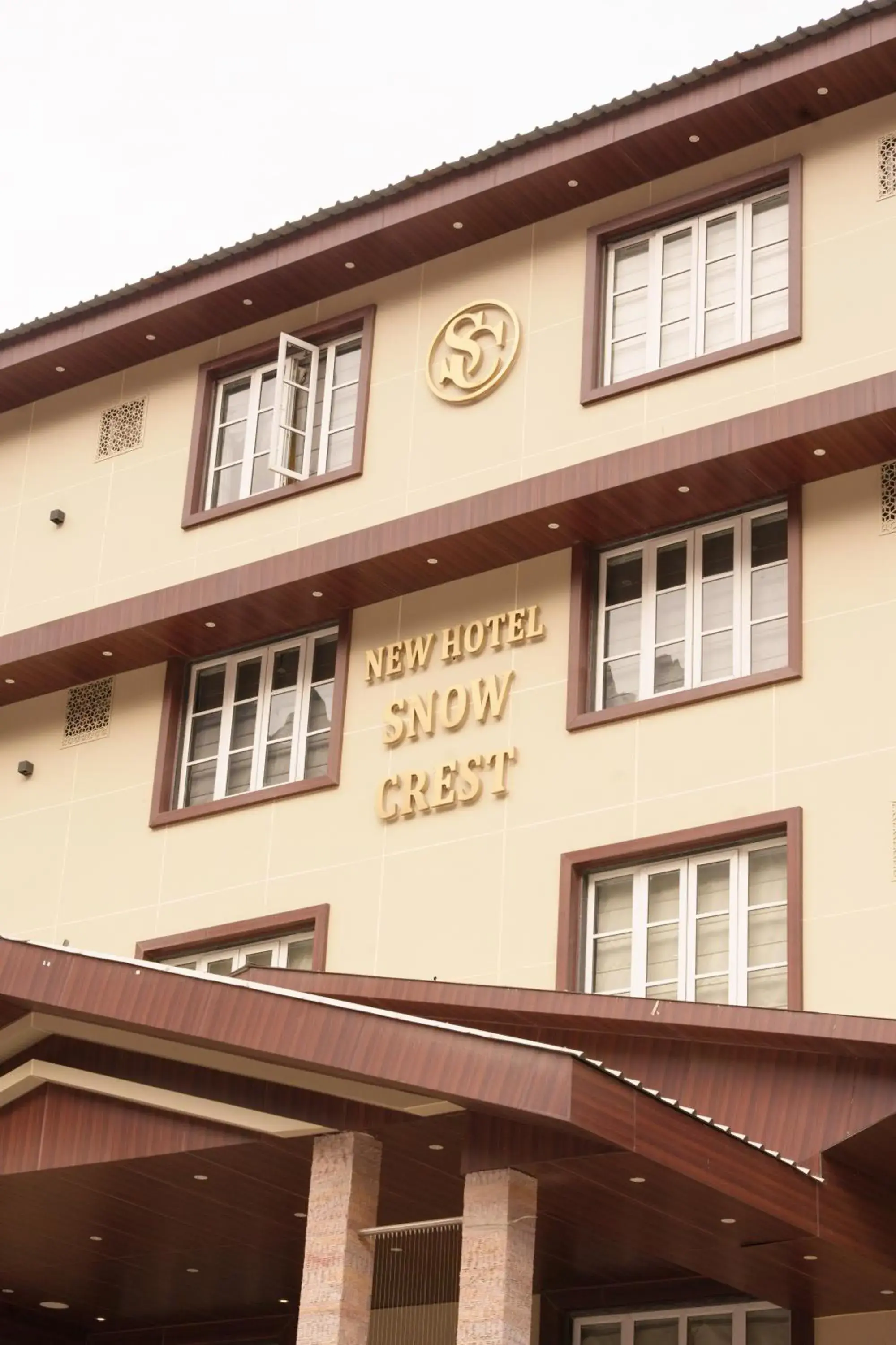 Facade/entrance in New Hotel Snow Crest Facade/entrance in New Hotel Snow Crest