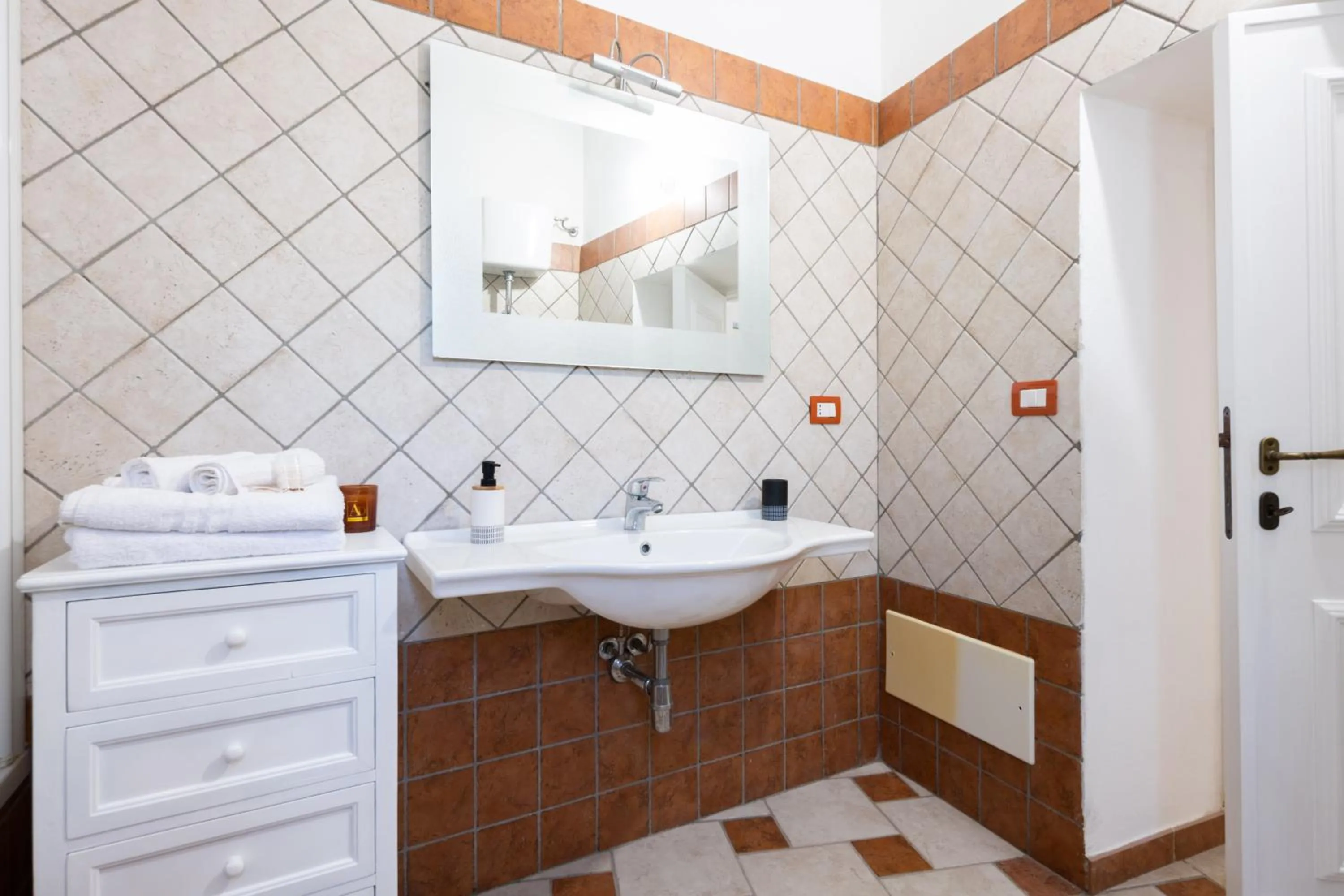 Bathroom in Don Pedro 53