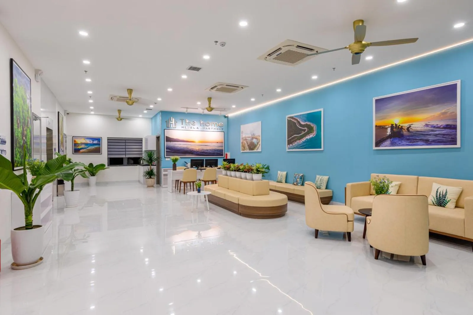 Lobby or reception in The Home Hotel & Apartment