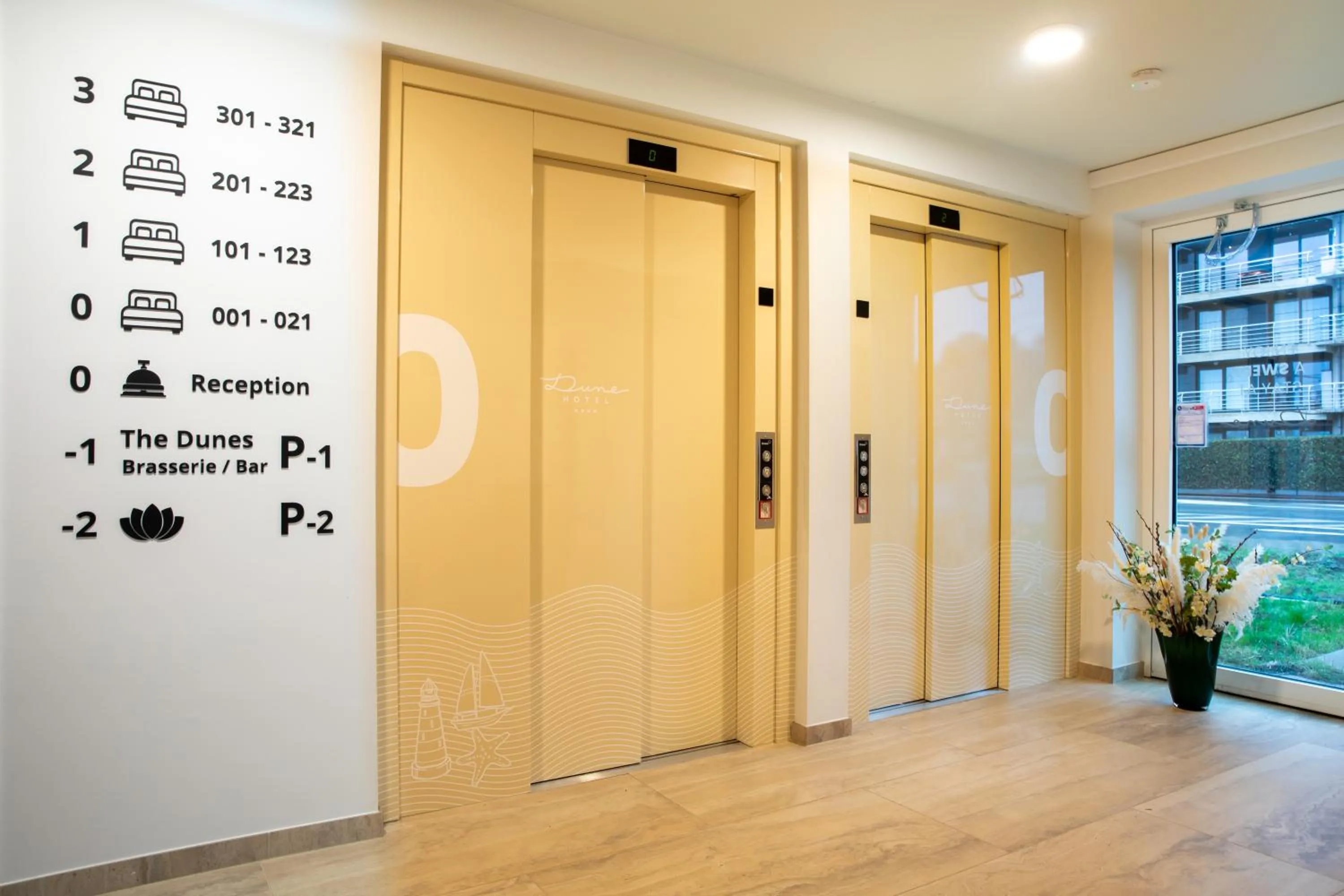 elevator in Dune Hotel Nieuwpoort