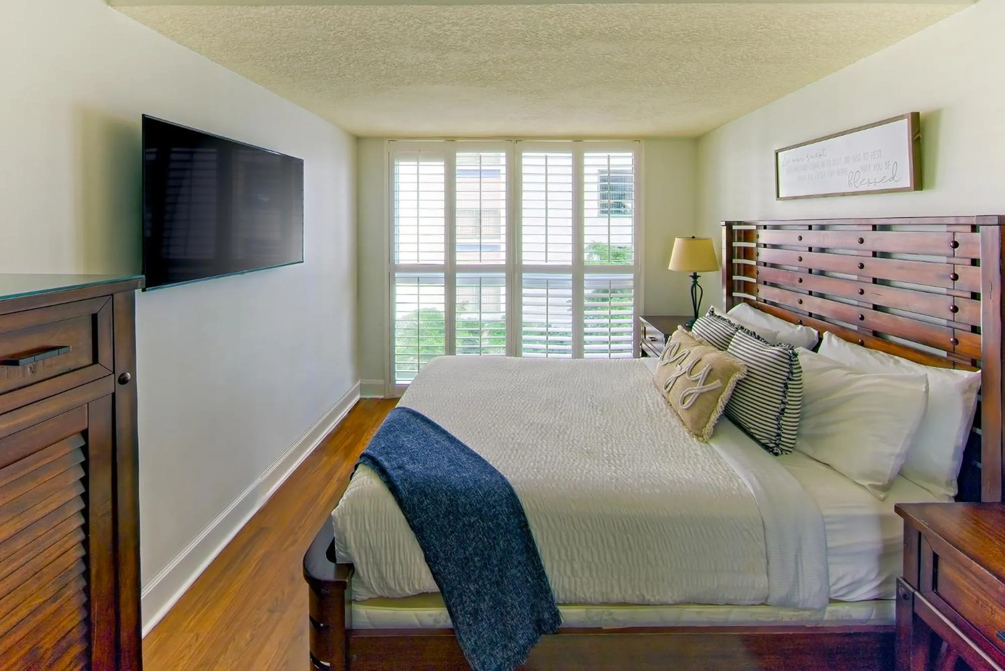 1bed 1bath Steps To Marina & Cocowalk In Grove