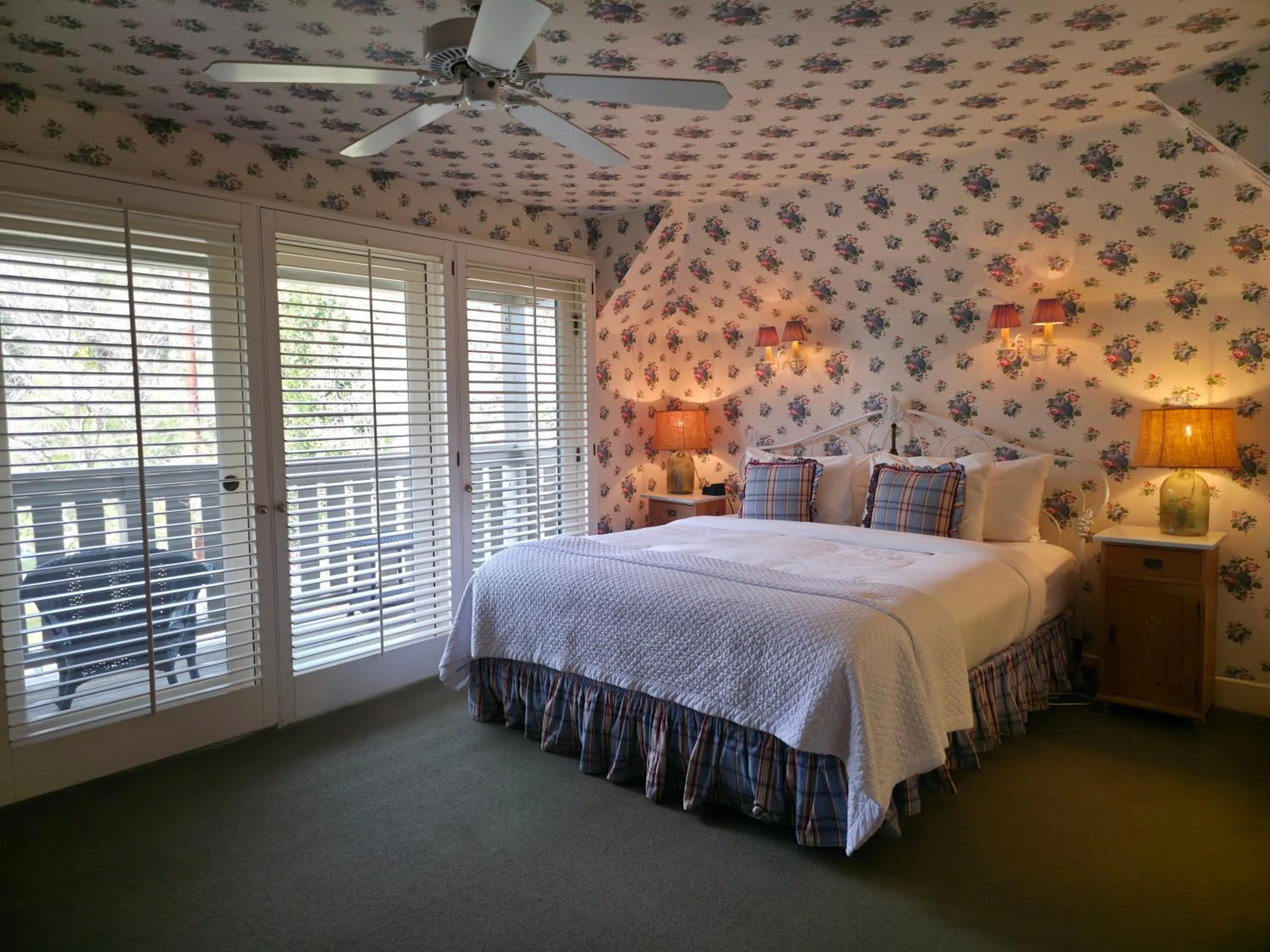 Bedroom, Bed in Orchard Hill