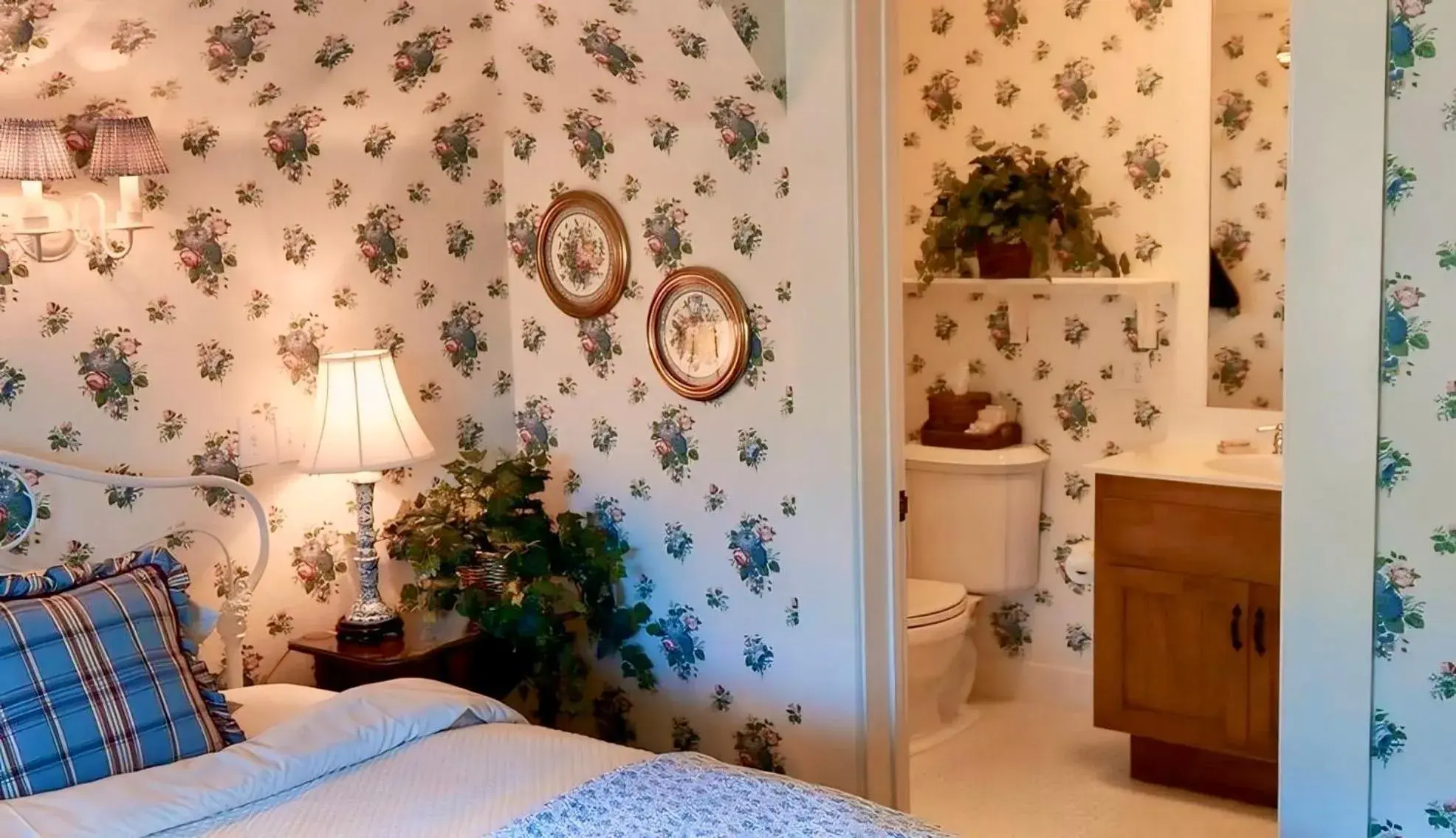 Bed in Orchard Hill Bed in Orchard Hill