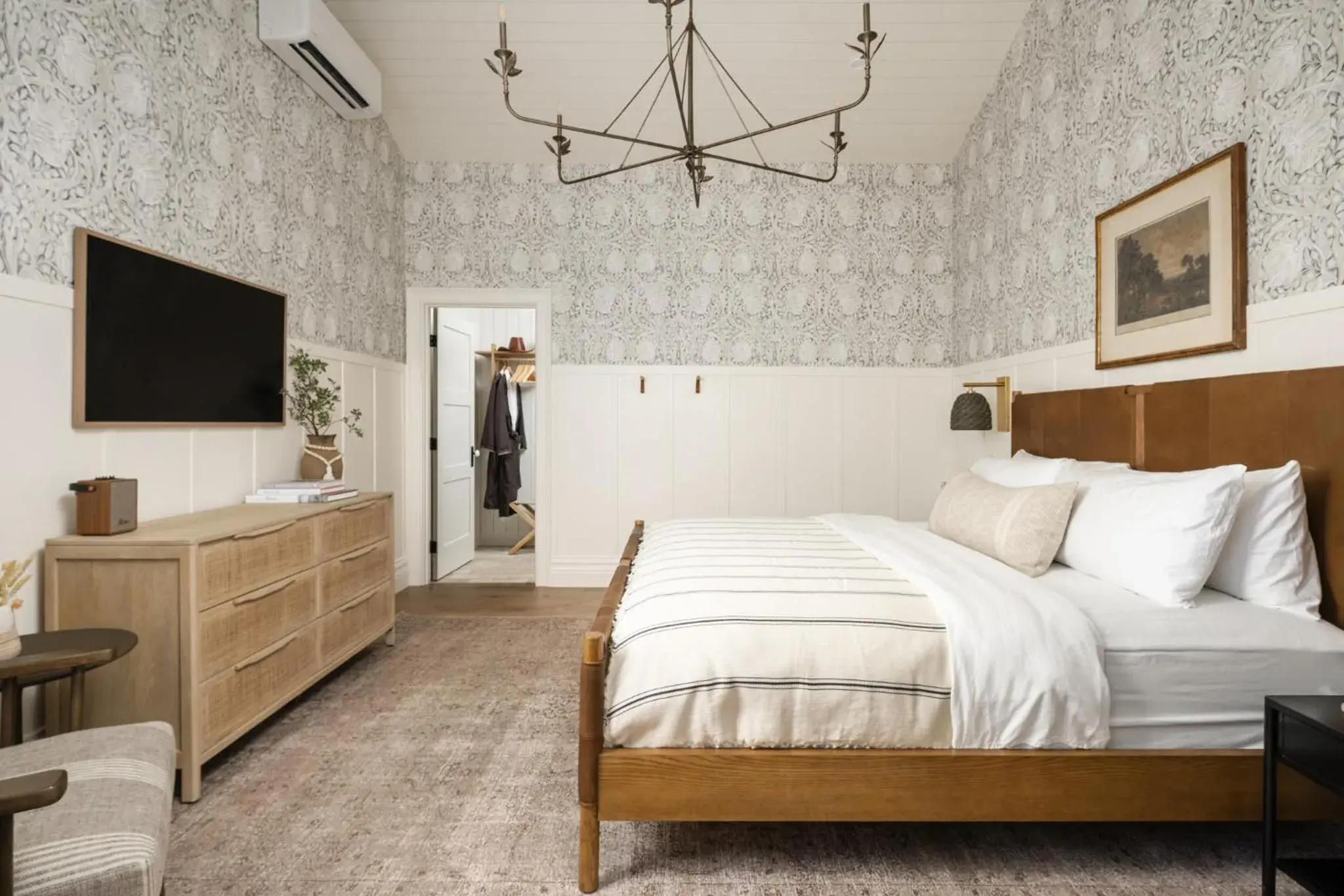 Bed in Orchard Hill Bed in Orchard Hill