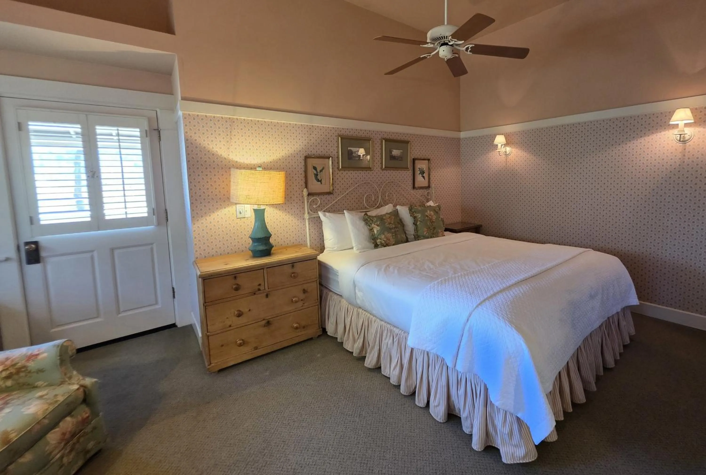 Bed in Orchard Hill