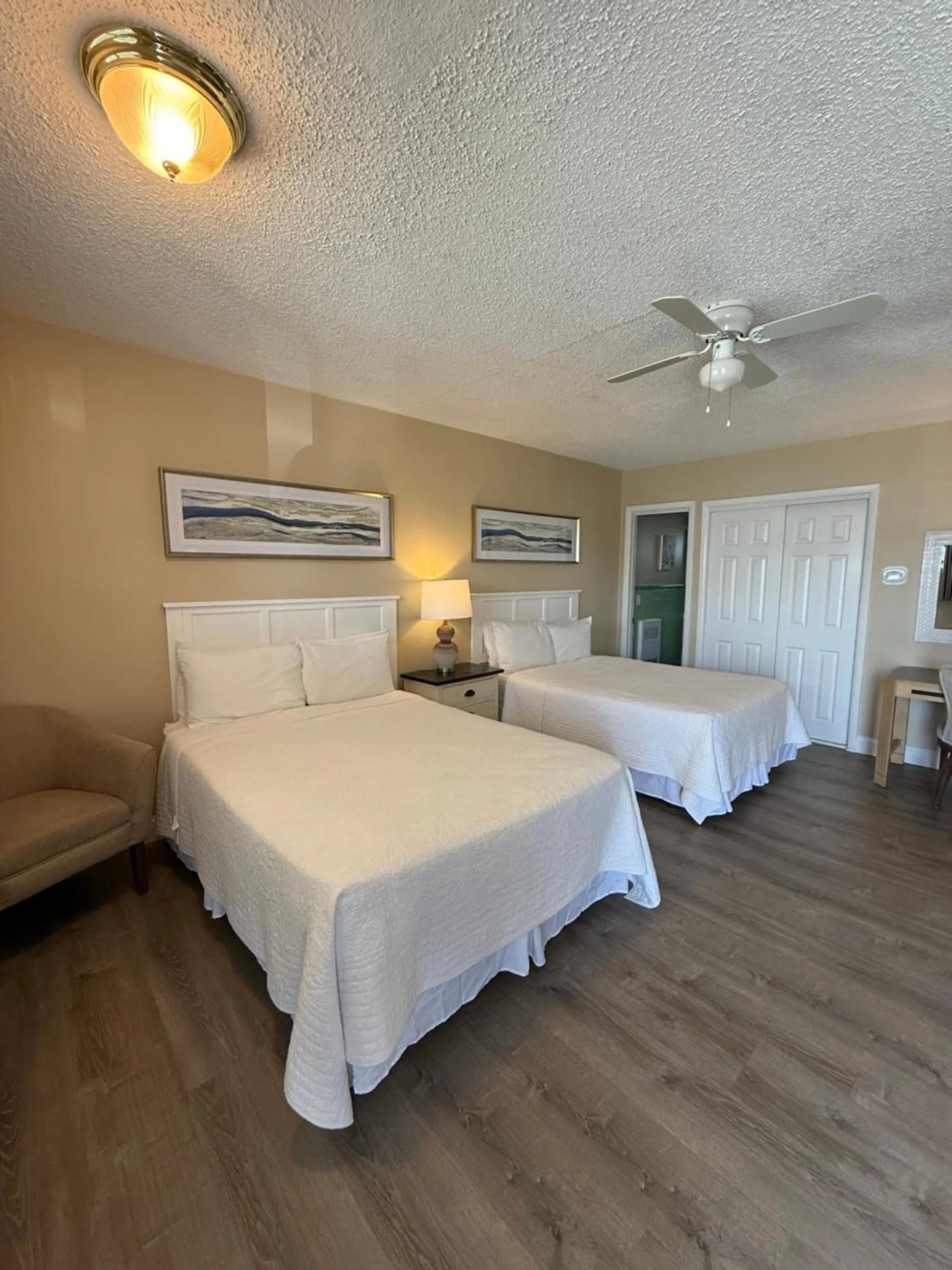 Standard Double Room in Point Pleasant Manor