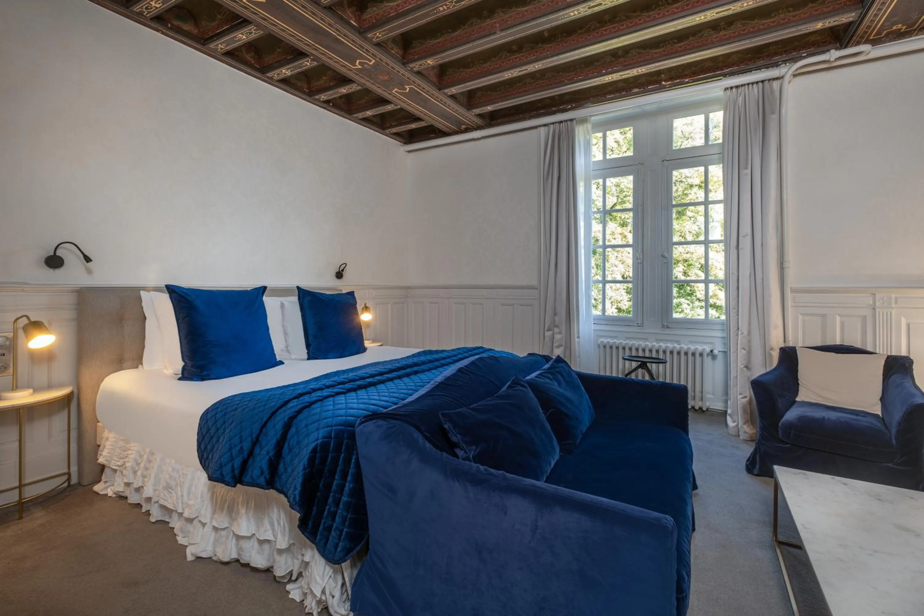 Bedroom, Bed in Domaine de la Commanderie de Ballan