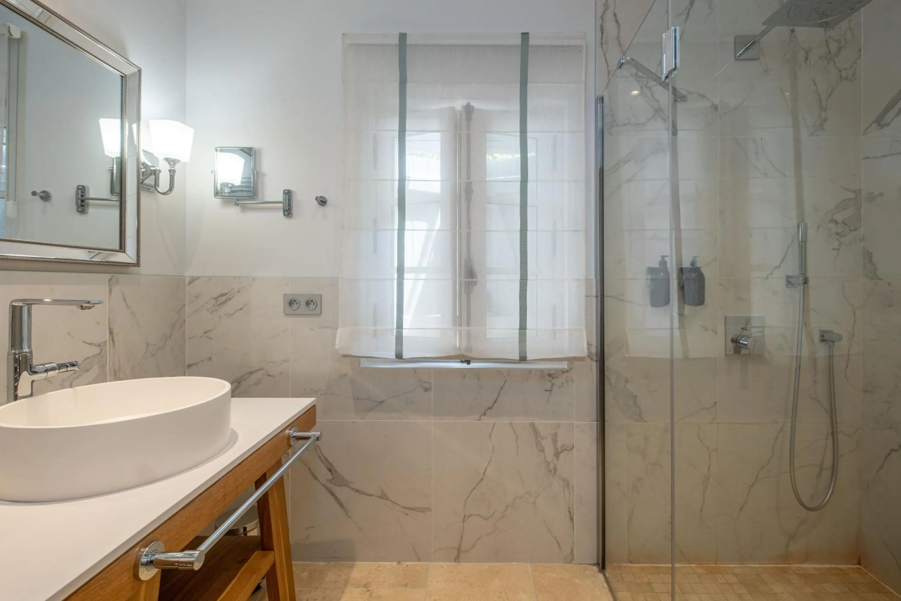 Bathroom in Domaine de la Commanderie de Ballan