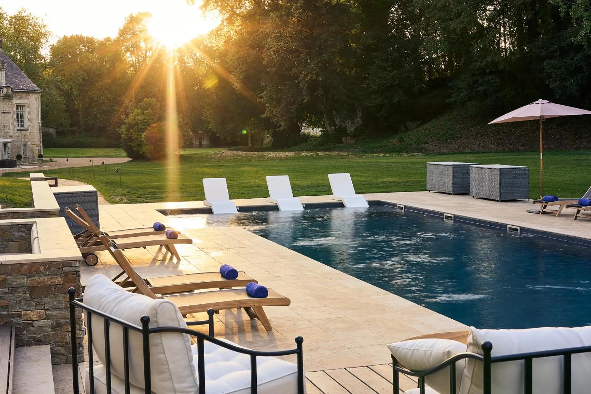 Swimming pool in Domaine de la Commanderie de Ballan