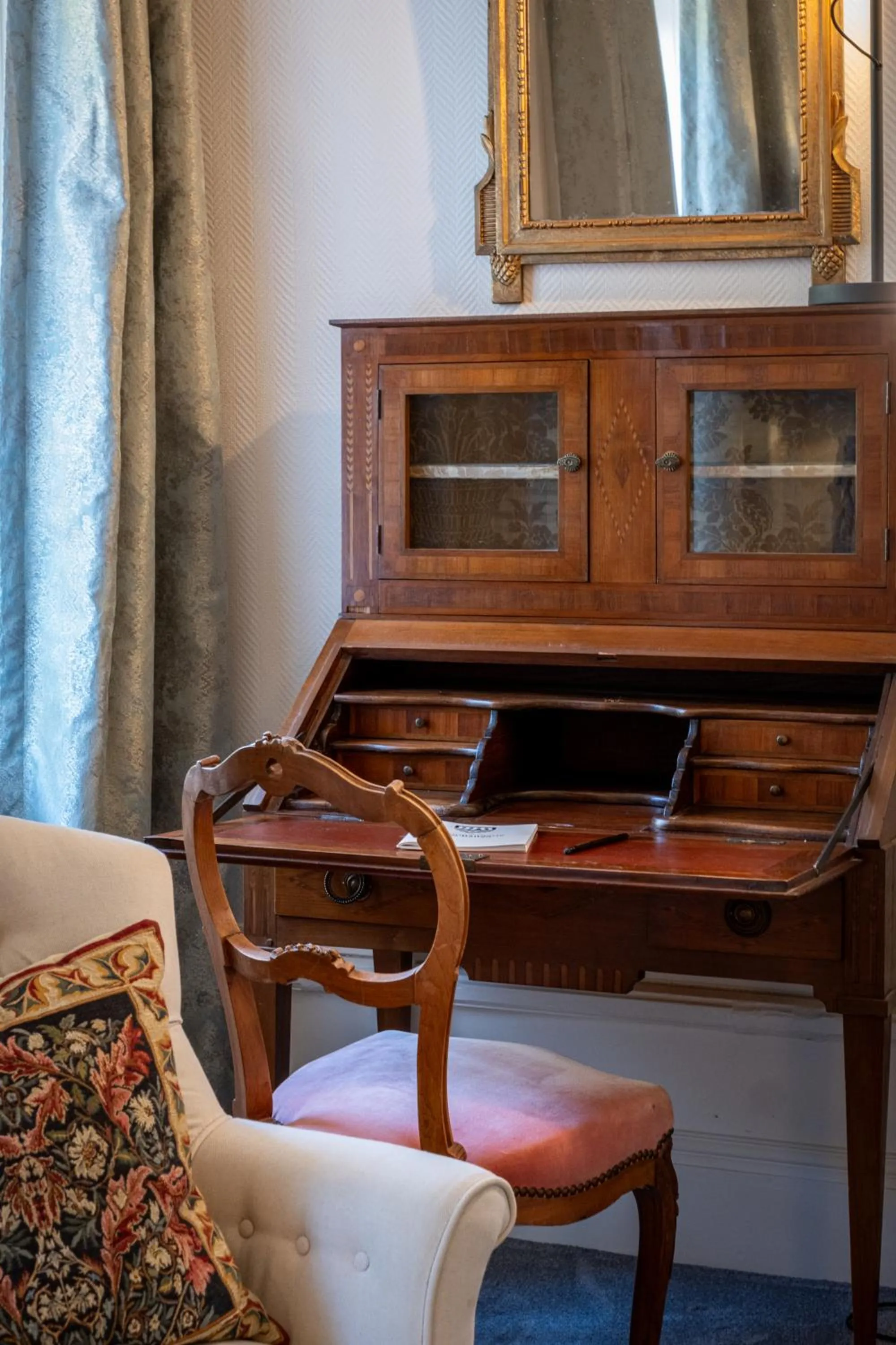 Seating area in Domaine de la Commanderie de Ballan