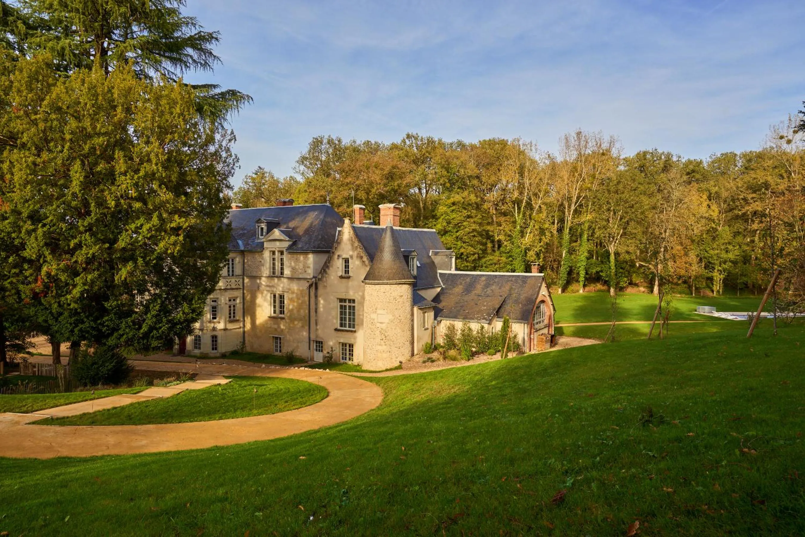 Facade/entrance in Domaine de la Commanderie de Ballan