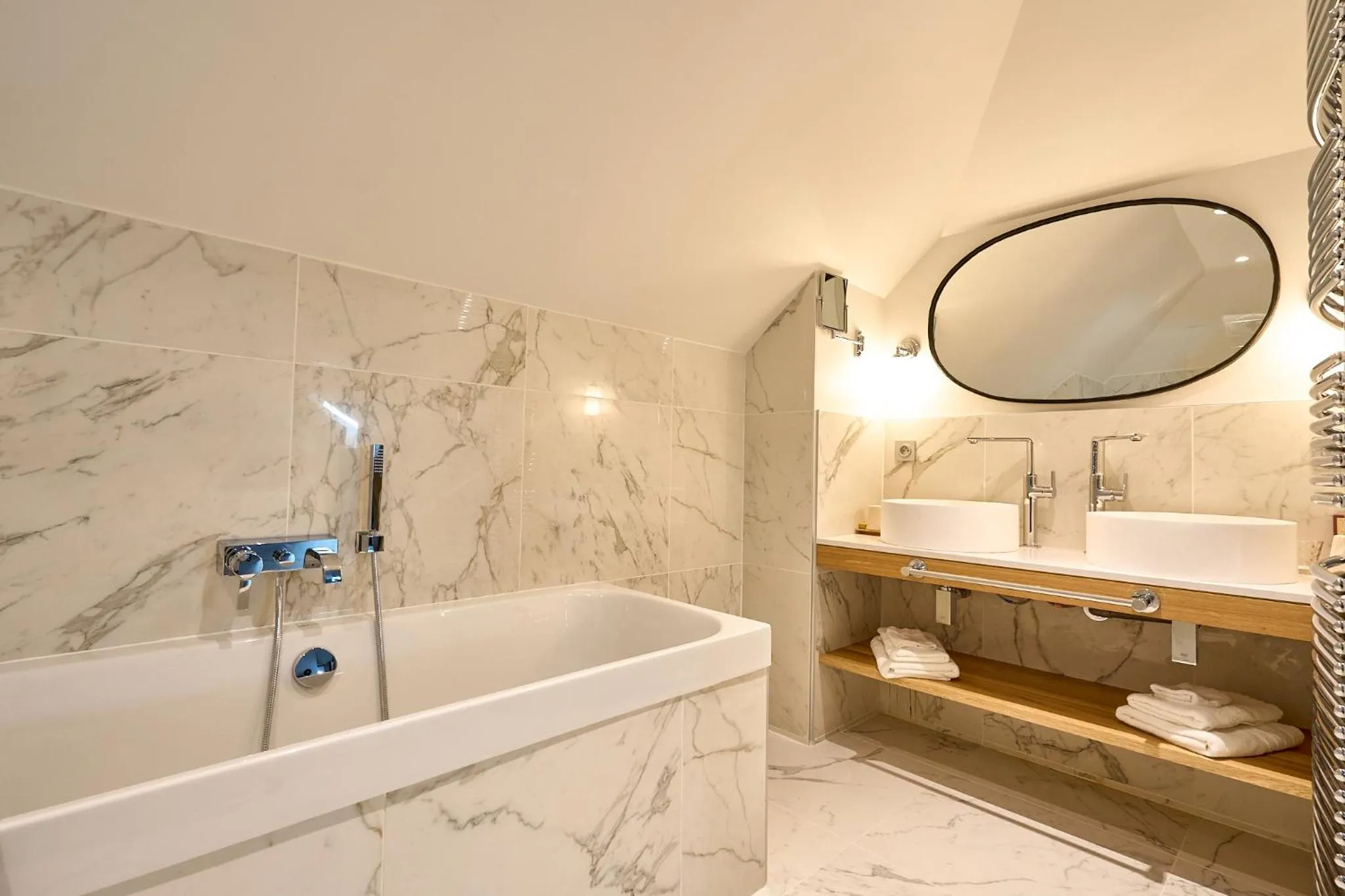 Bathroom in Domaine de la Commanderie de Ballan