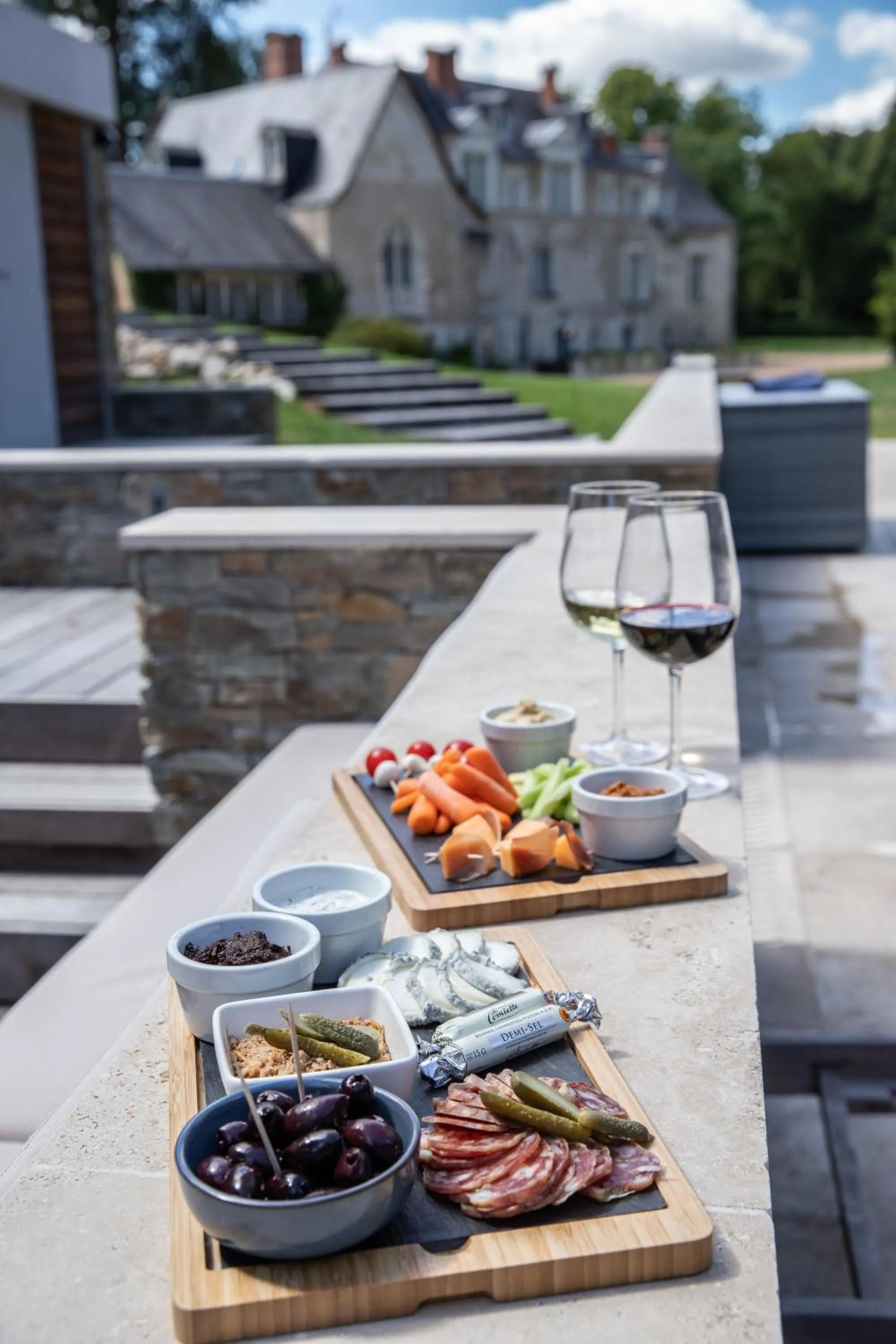 Meals in Domaine de la Commanderie de Ballan