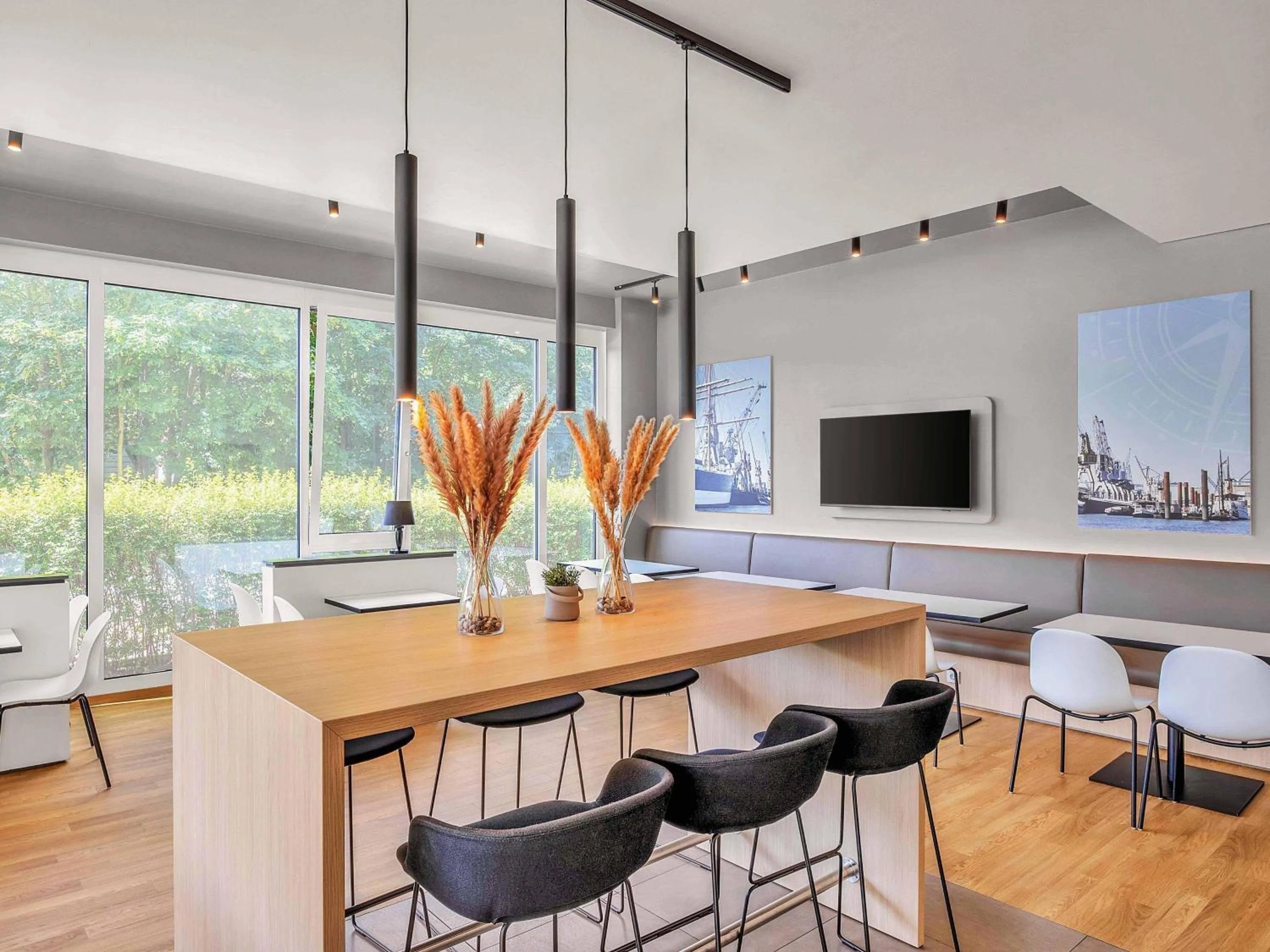 Meeting/conference room in B&B Hotel Hamburg-Harburg