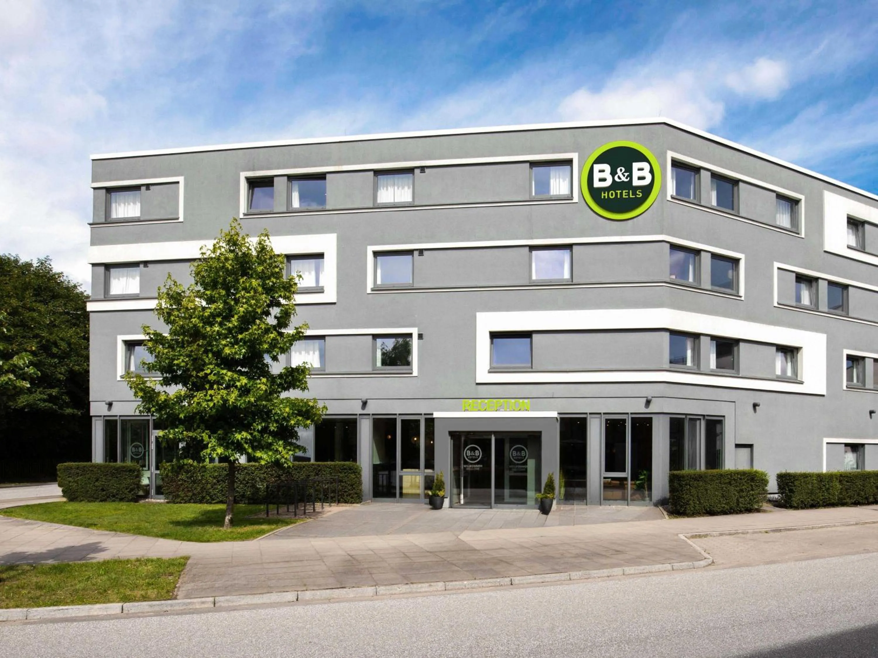 Property building in B&B Hotel Hamburg-Harburg