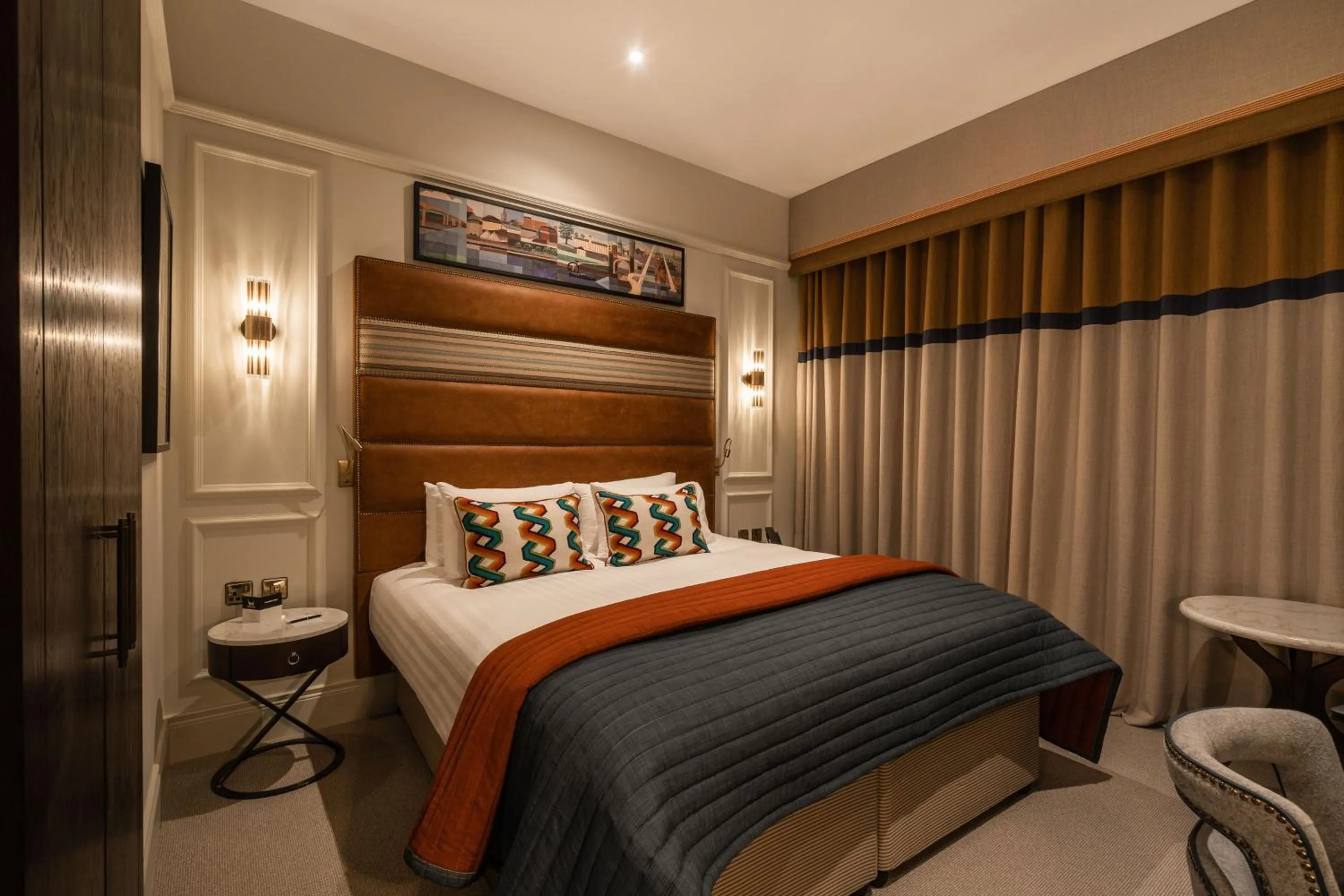 Bed in The Ebrington Hotel