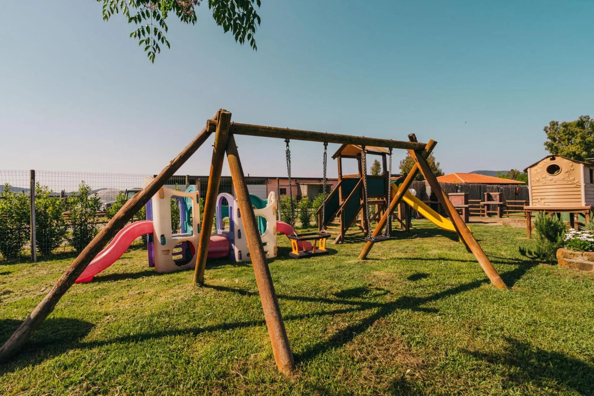 Children play ground in Agriturismo il Laghetto