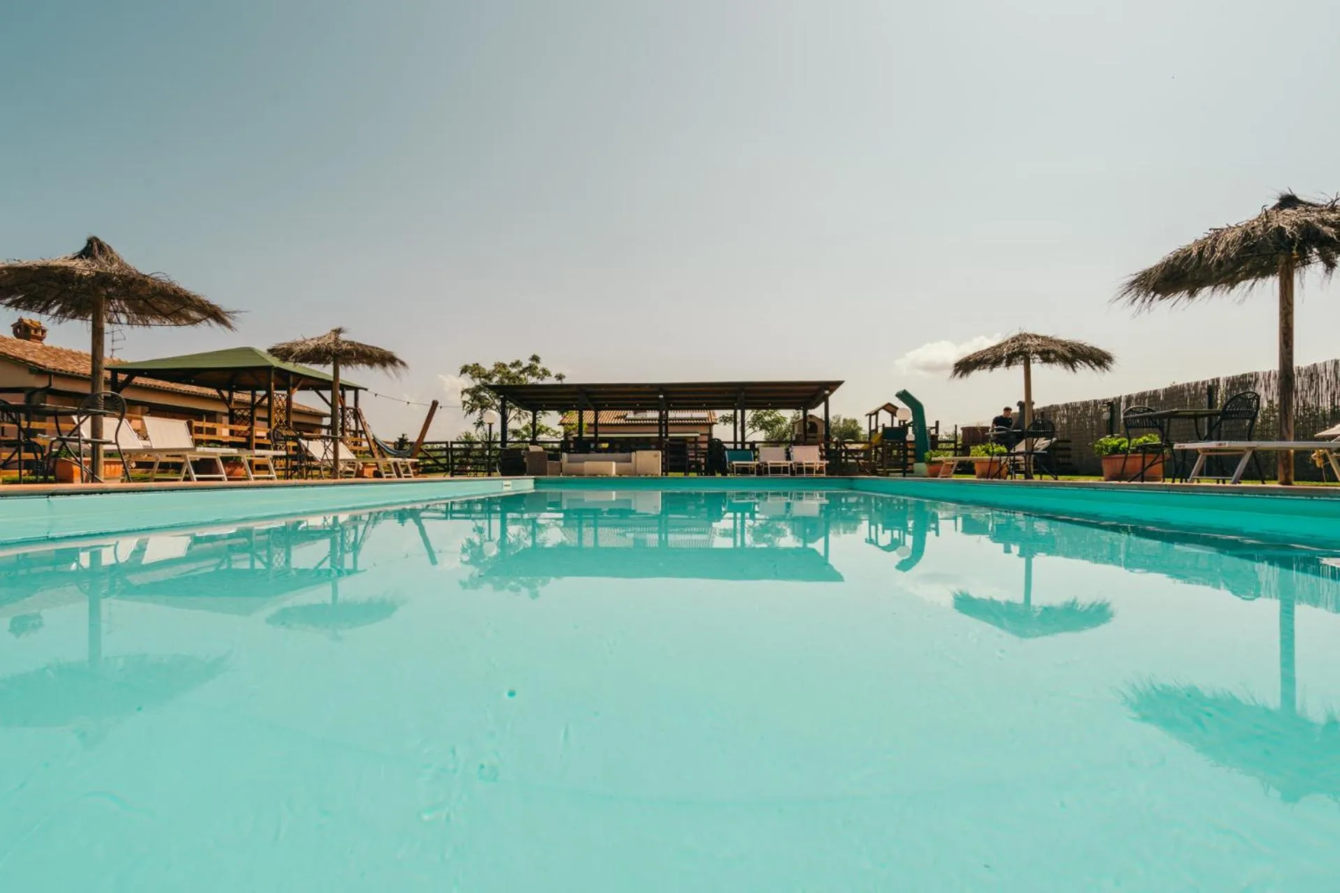 Swimming pool in Agriturismo il Laghetto