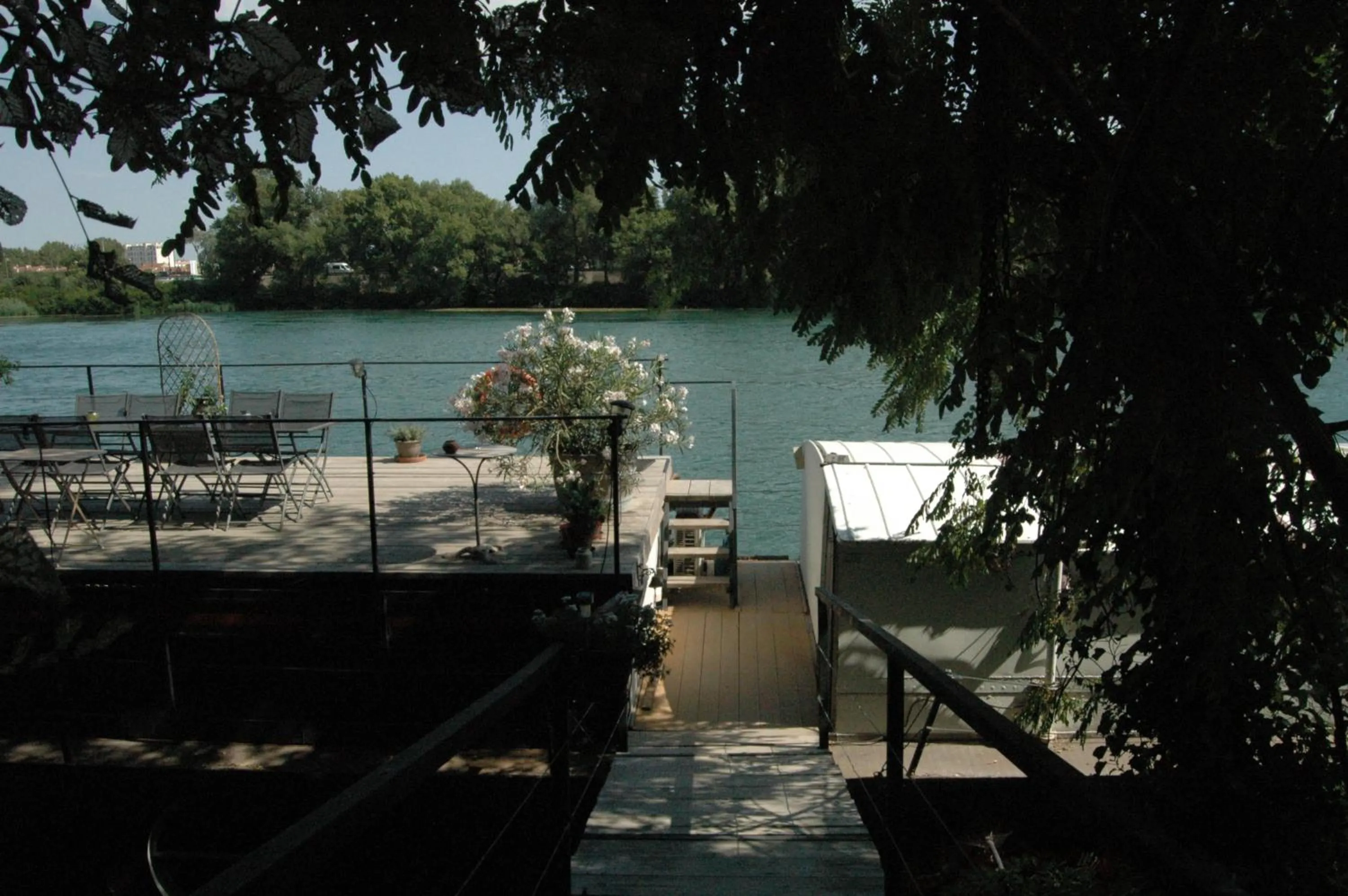 Facade/entrance in Péniche Espoir
