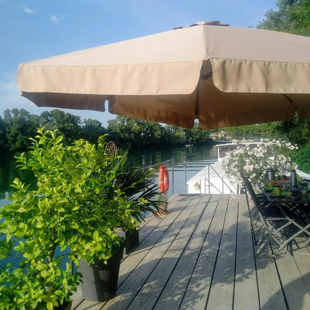Péniche Espoir