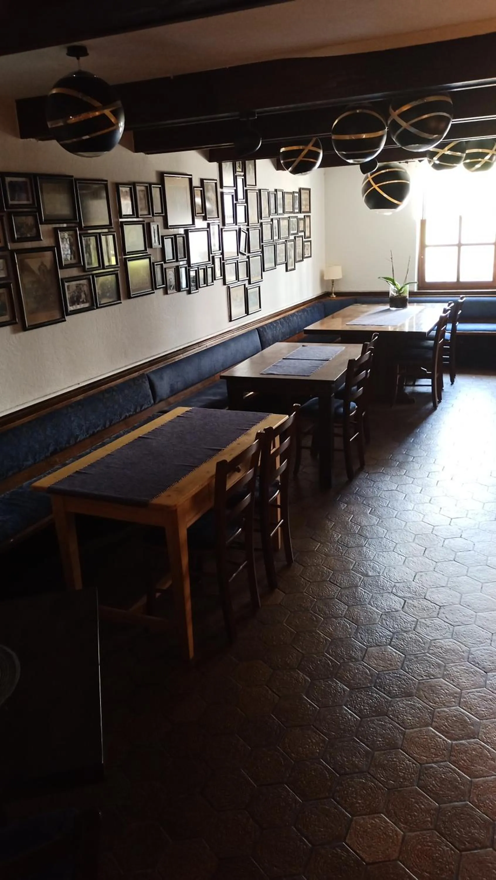 Restaurant/places to eat in Gasthof Hirsch