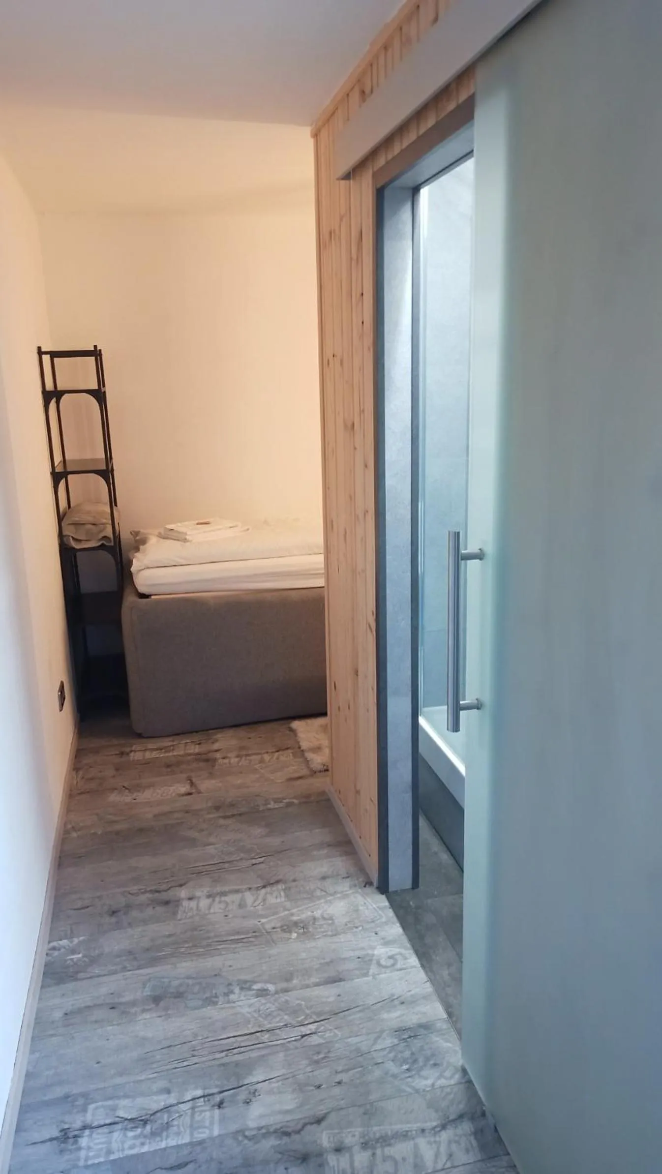 Photo of the whole room, Bed in Gasthof Hirsch