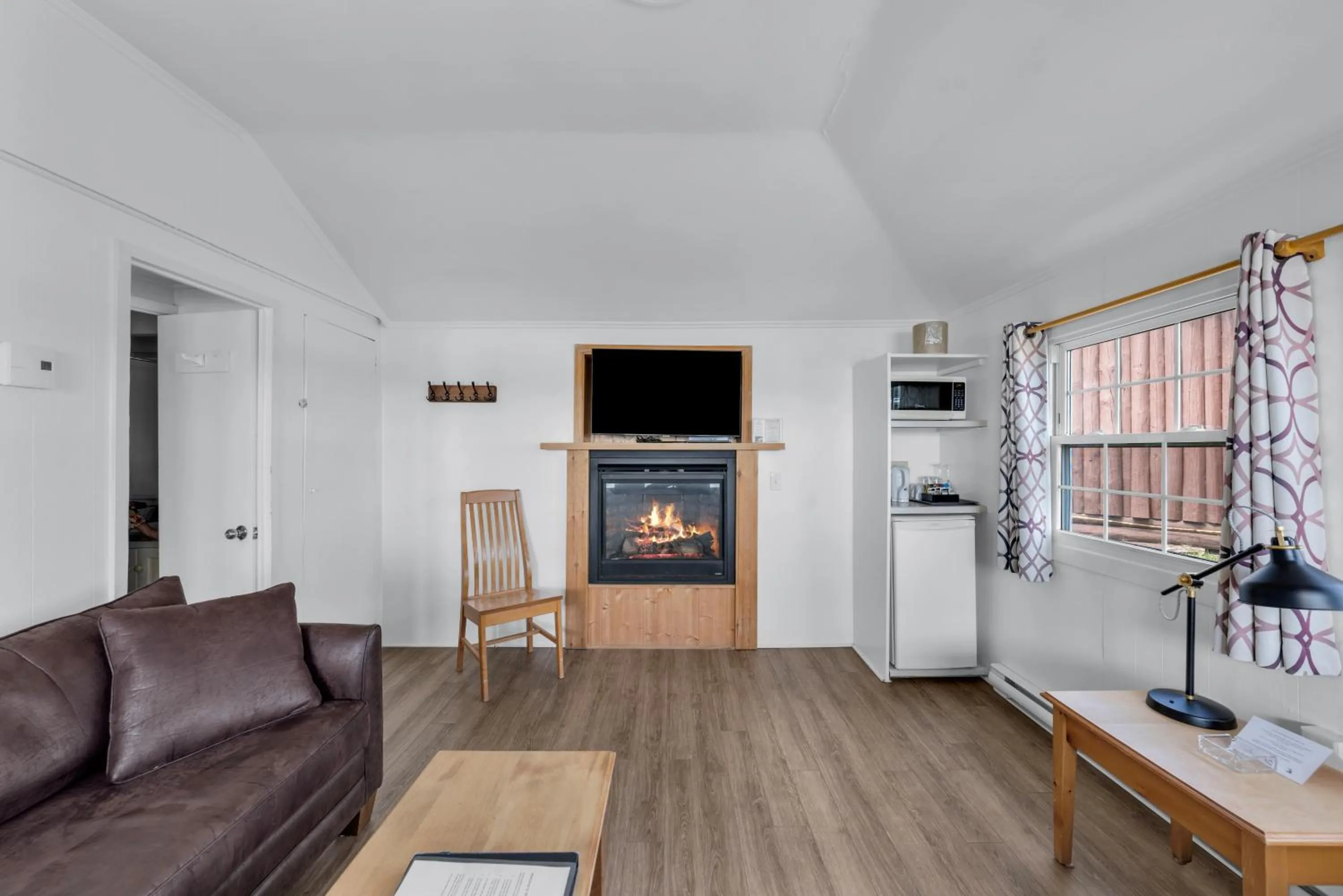 Living room in White Point Beach Resort
